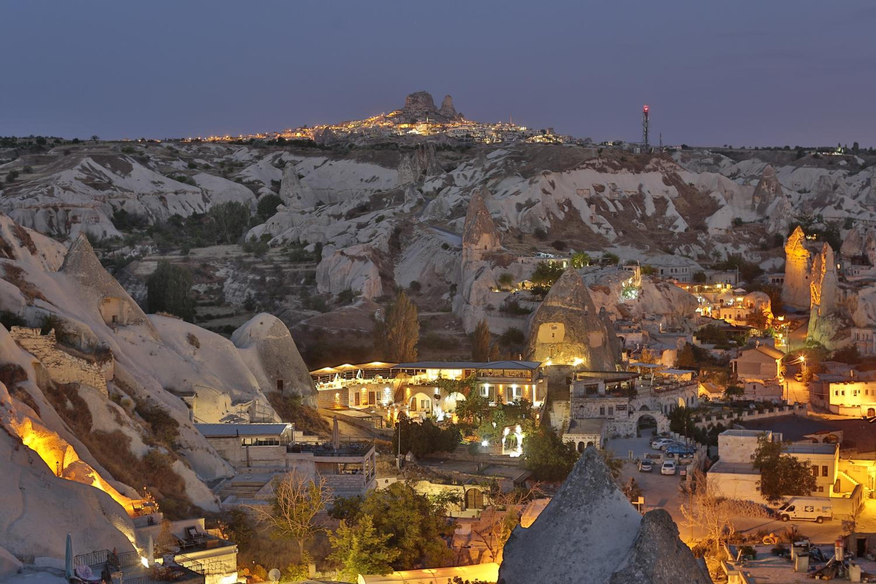 Kayatas Cave Suites - Image 99