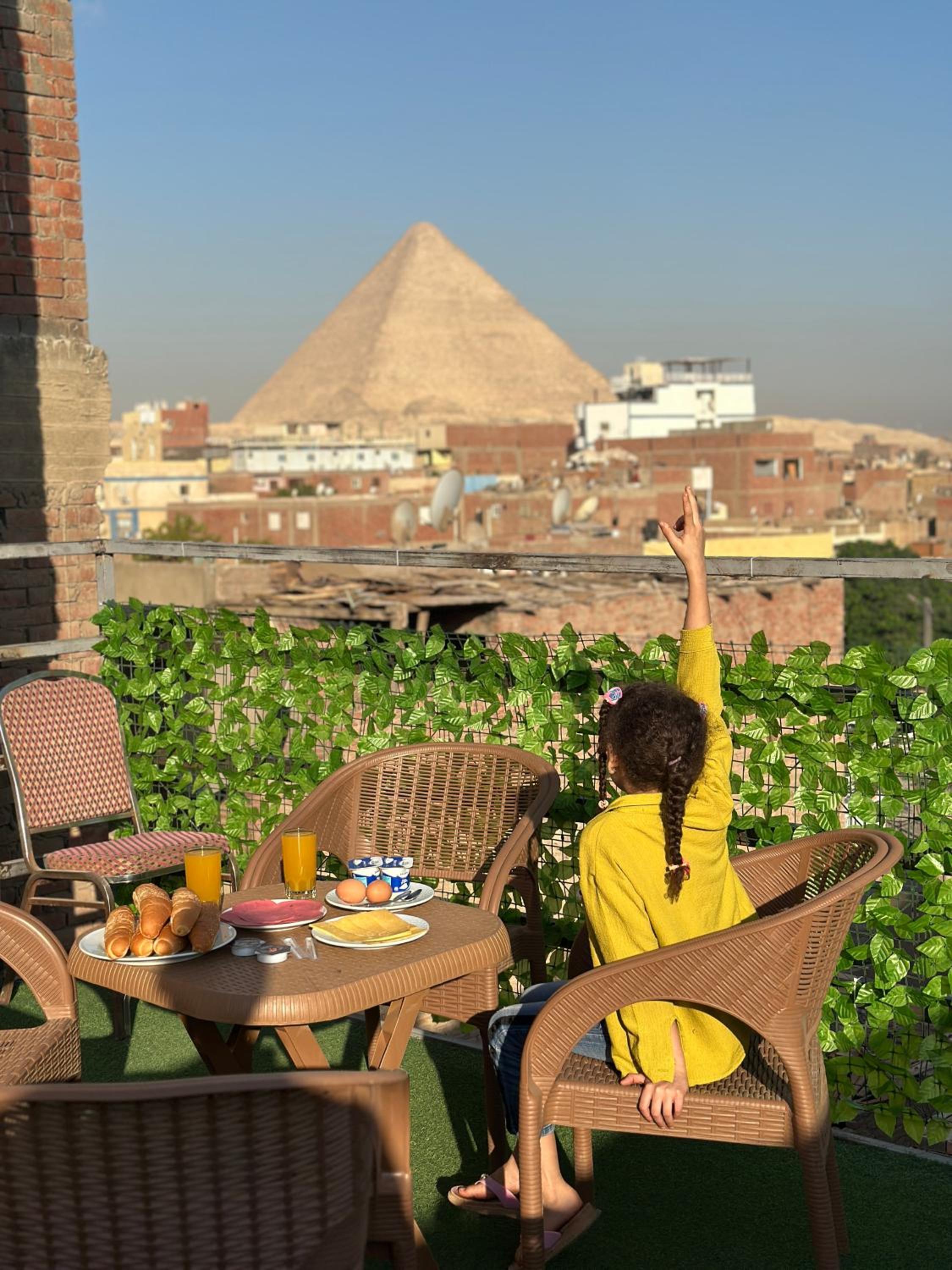 Great Pyramids view Lodge