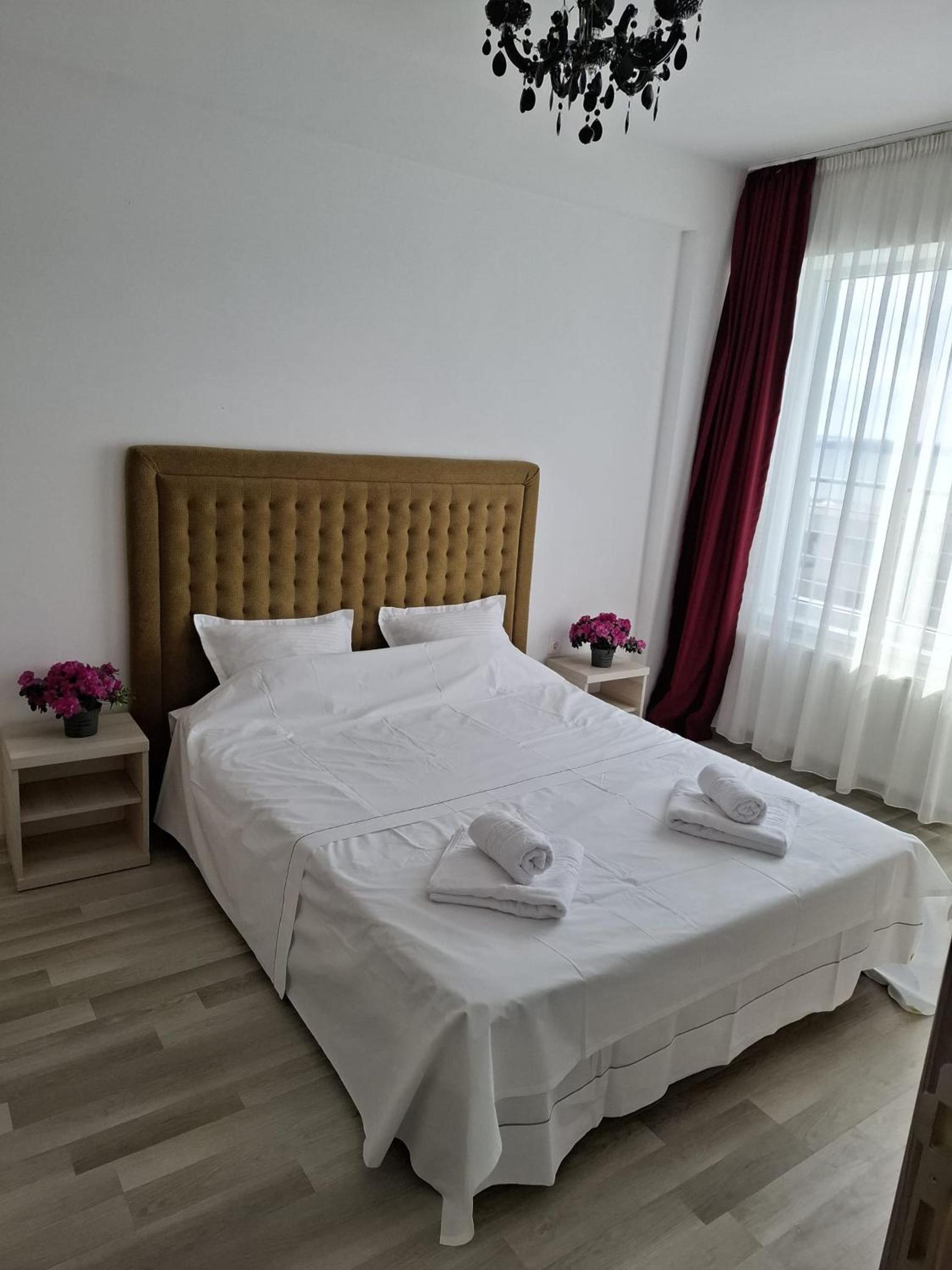 2 rooms apartment, max 4 persons, 30 meters far from the Beach and the Black Sea