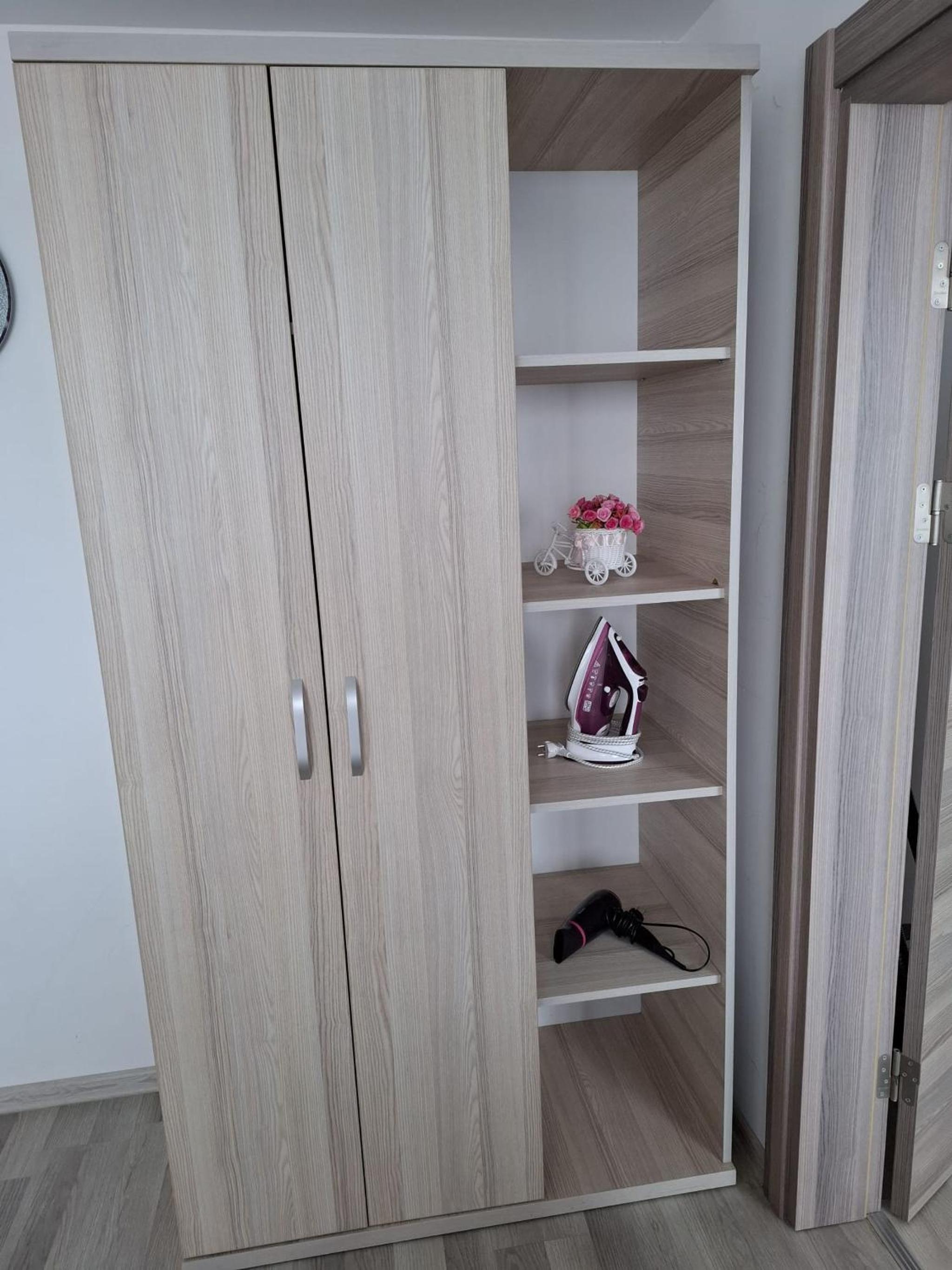 2 rooms apartment, max 4 persons, 30 meters far from the Beach and the Black Sea