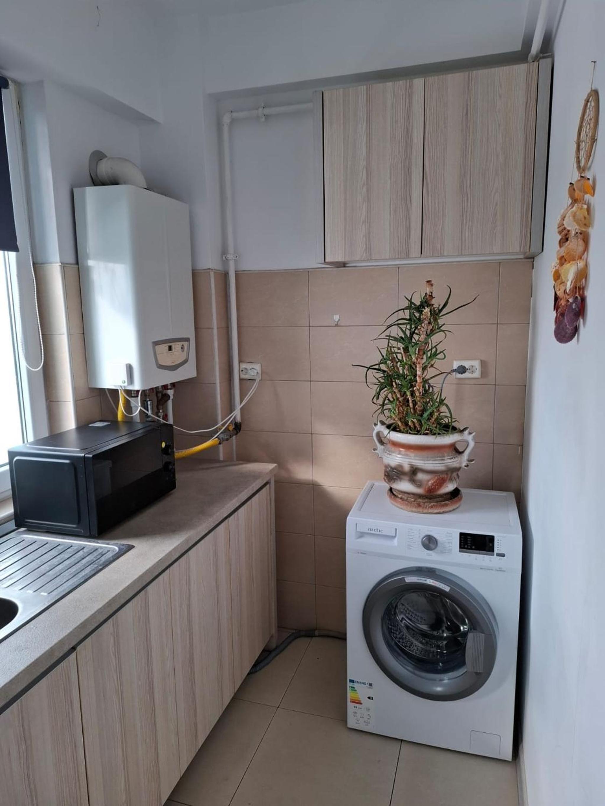 2 rooms apartment, max 4 persons, 30 meters far from the Beach and the Black Sea