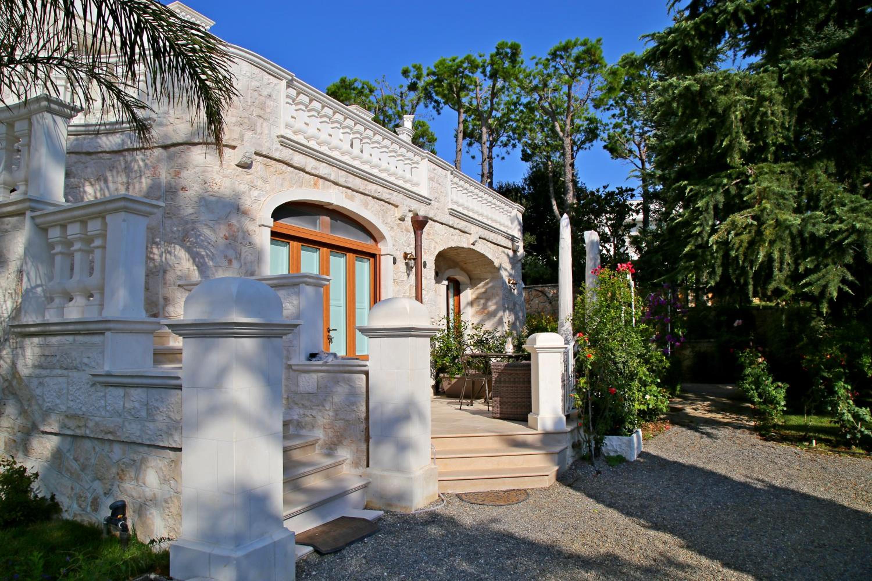 Villa Angelina