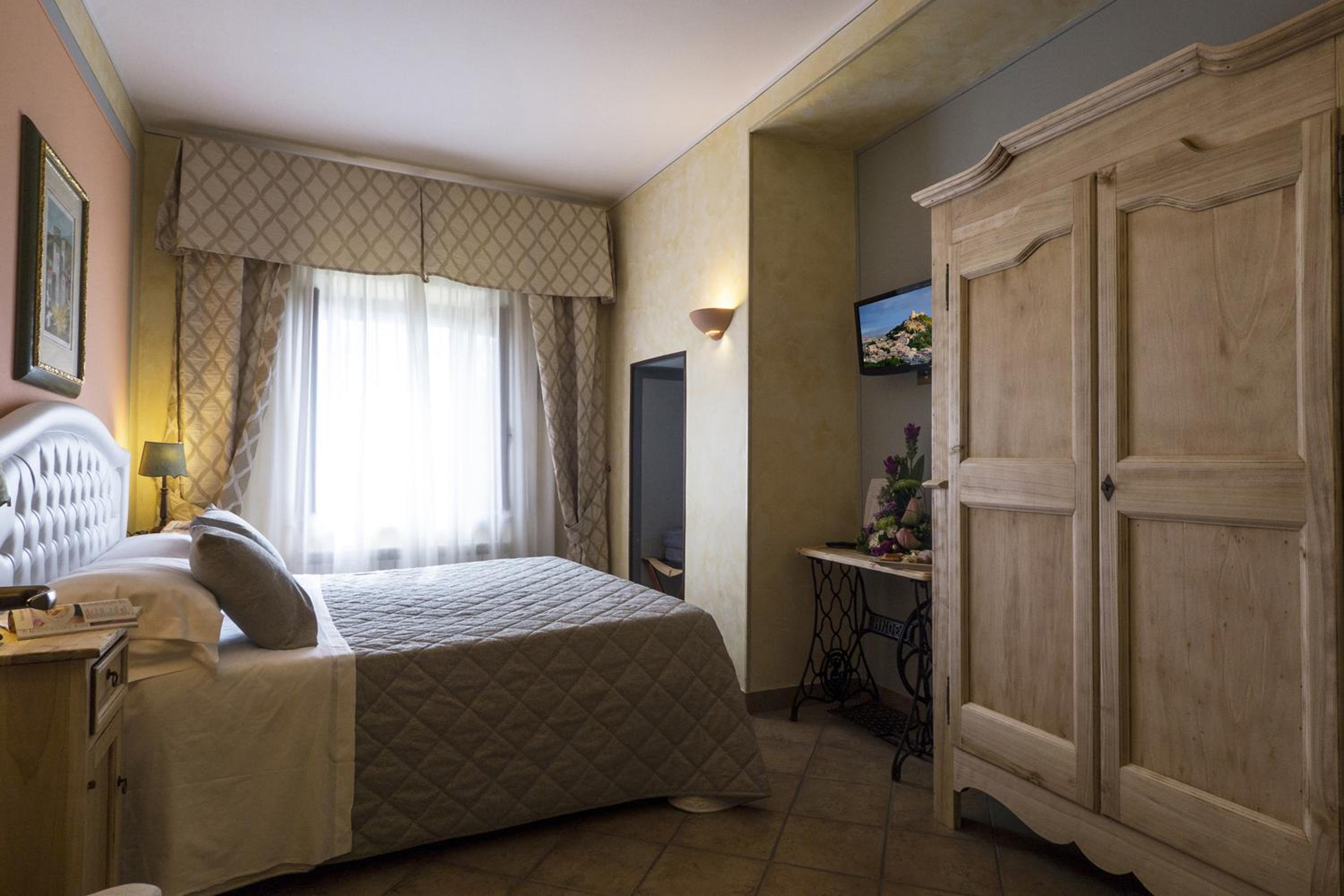 hotel room