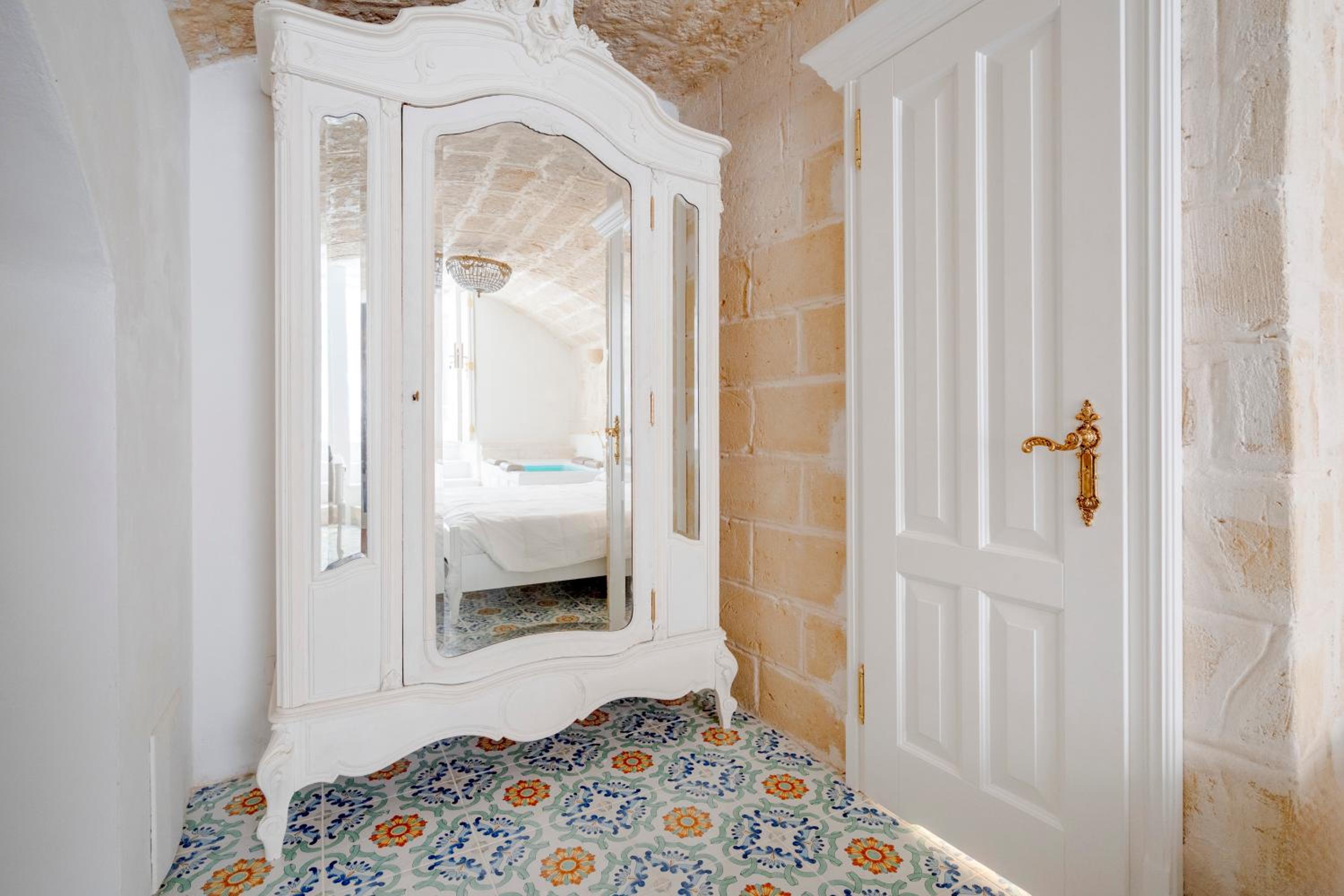 Elegant Comfort in the Historic Center-Palazzo Principessa