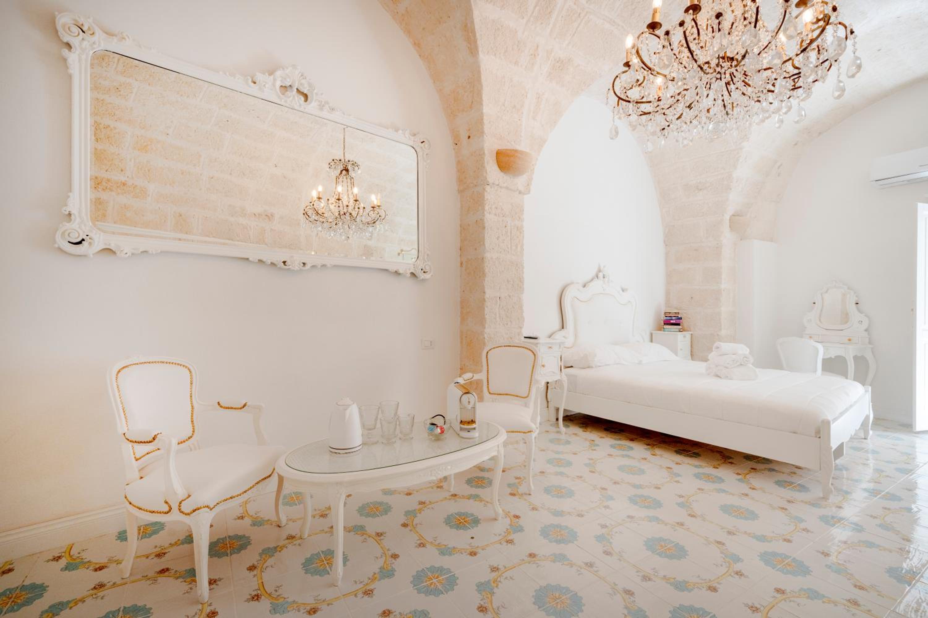 Elegant Comfort in the Historic Center-Palazzo Principessa