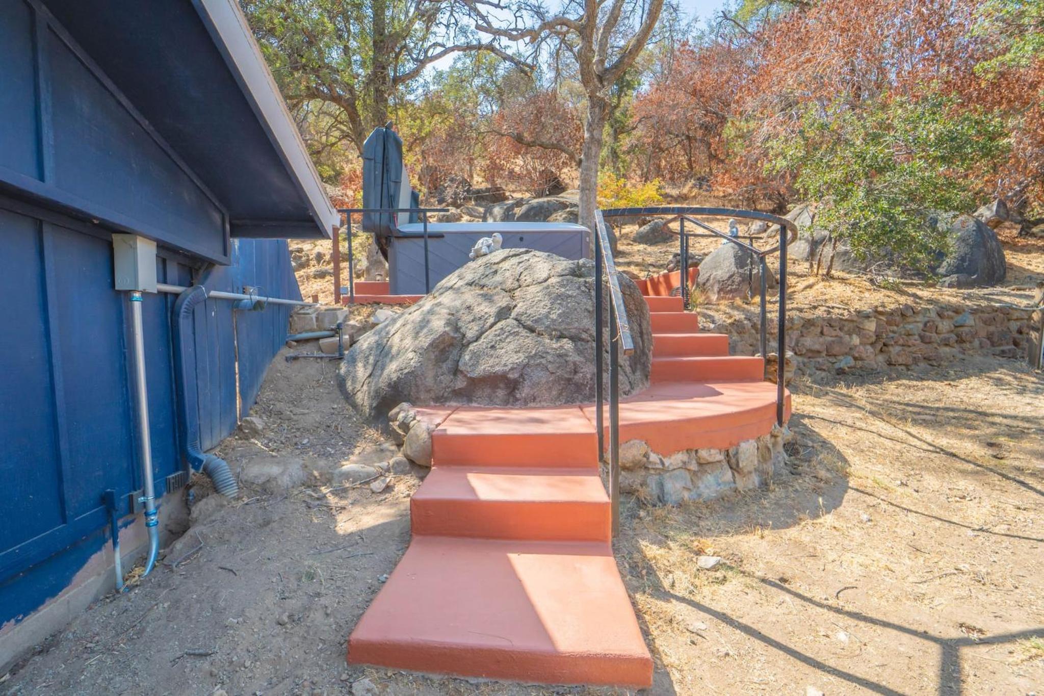 Gateway To Sequoia River House