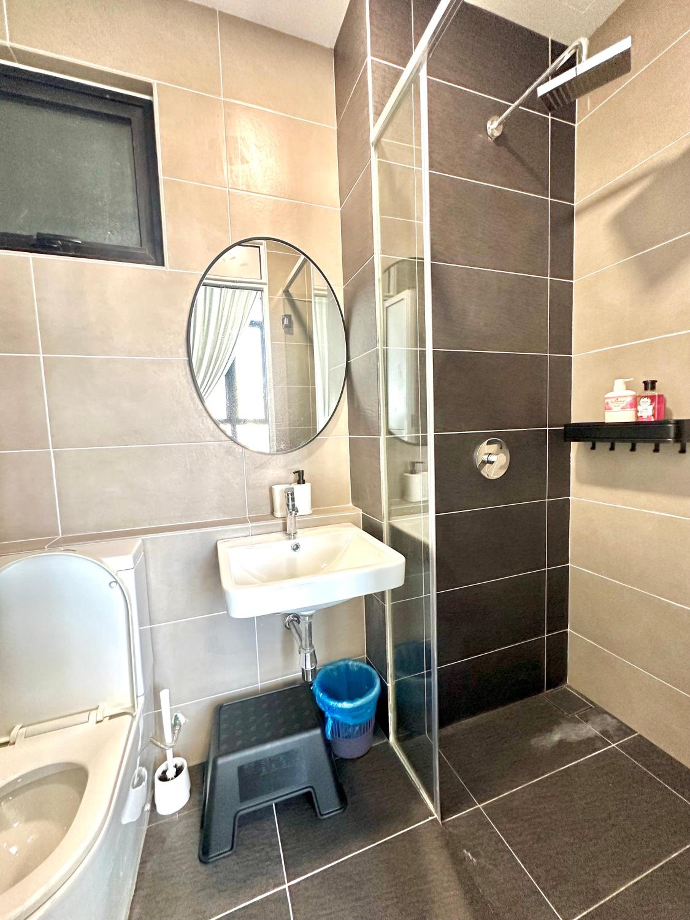 D'Pristine 4 bedder apartment opposite Legoland and Medini mall