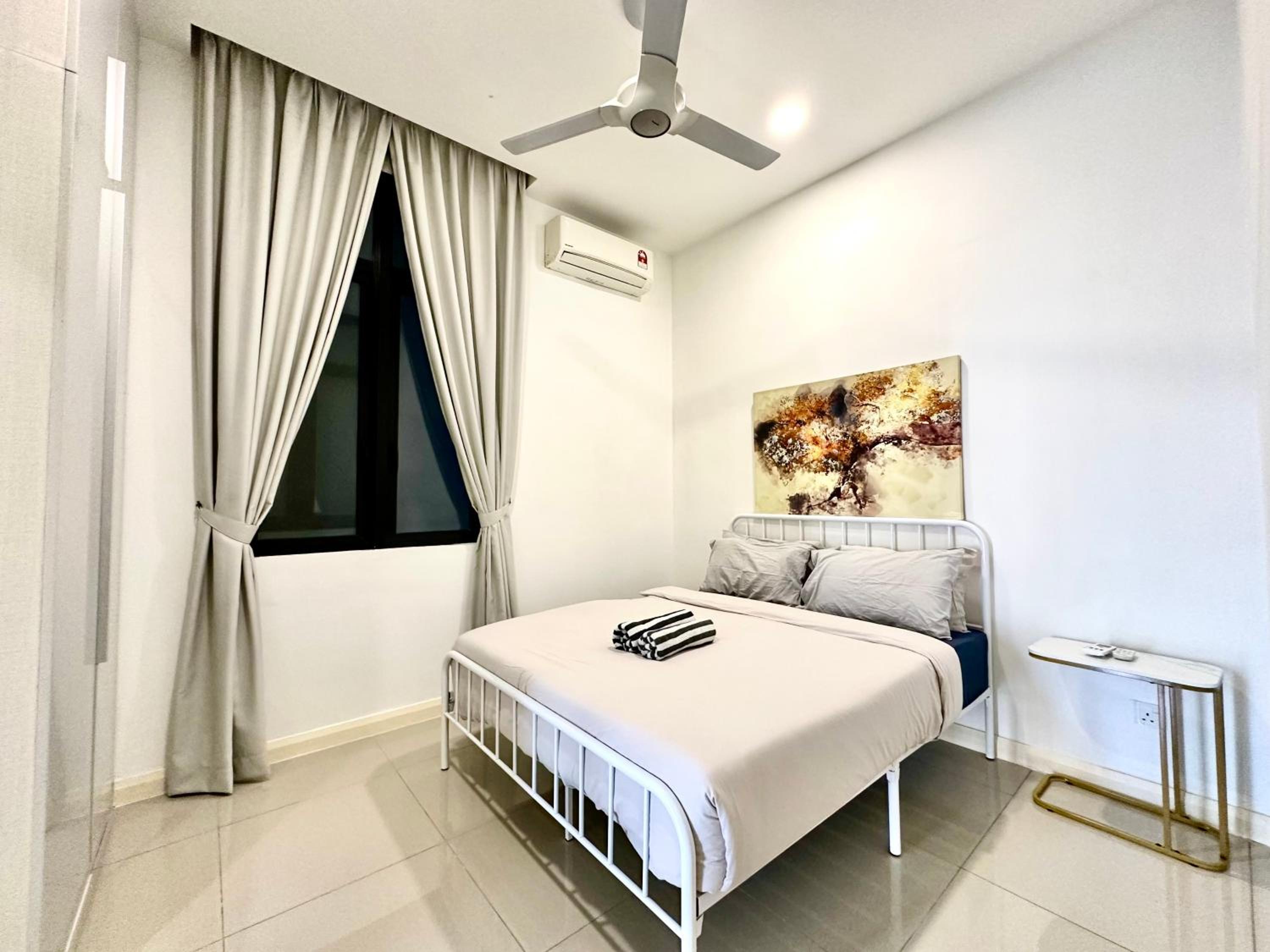 D'Pristine 4 bedder apartment opposite Legoland and Medini mall
