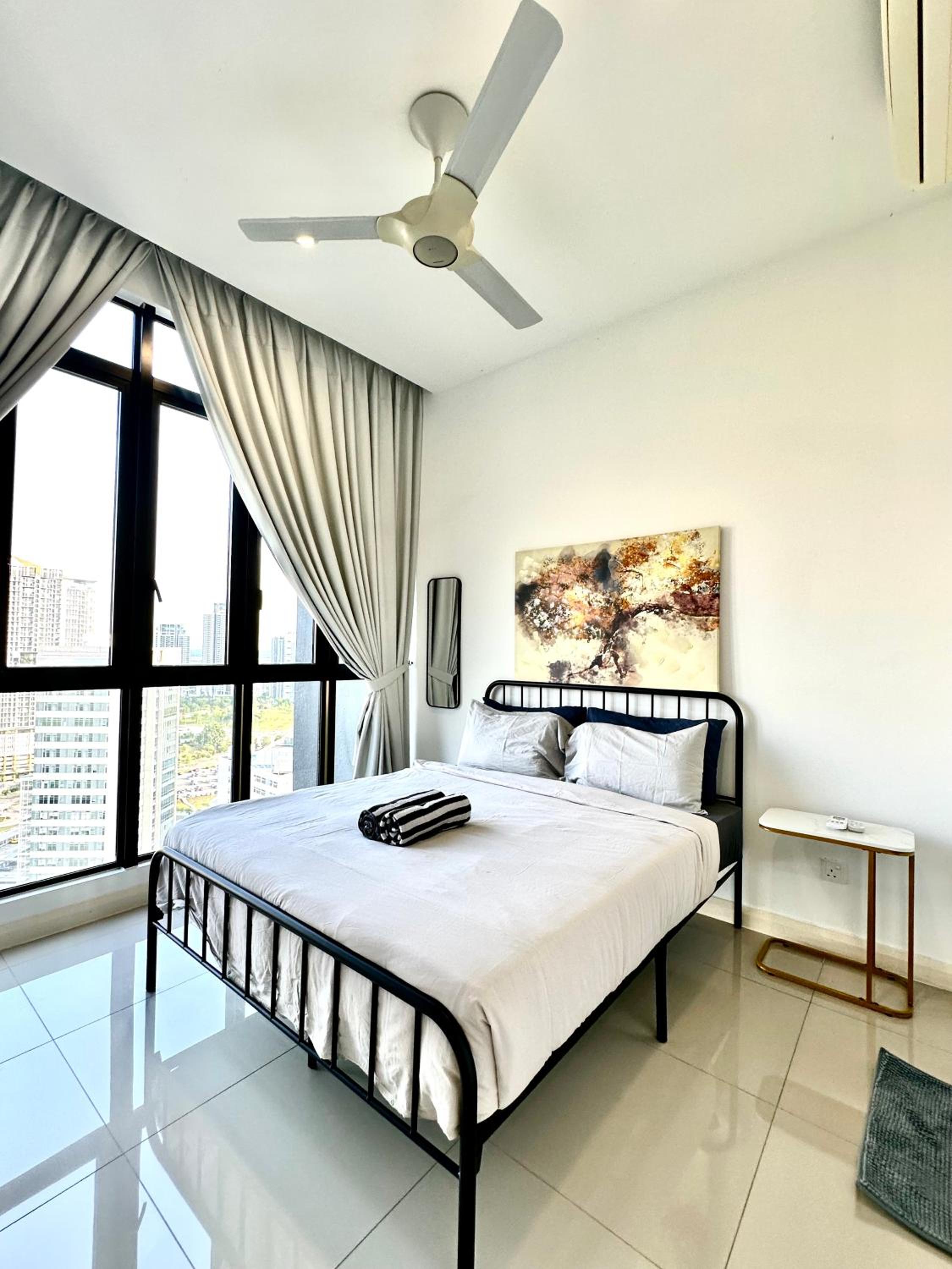 D'Pristine 4 bedder apartment opposite Legoland and Medini mall