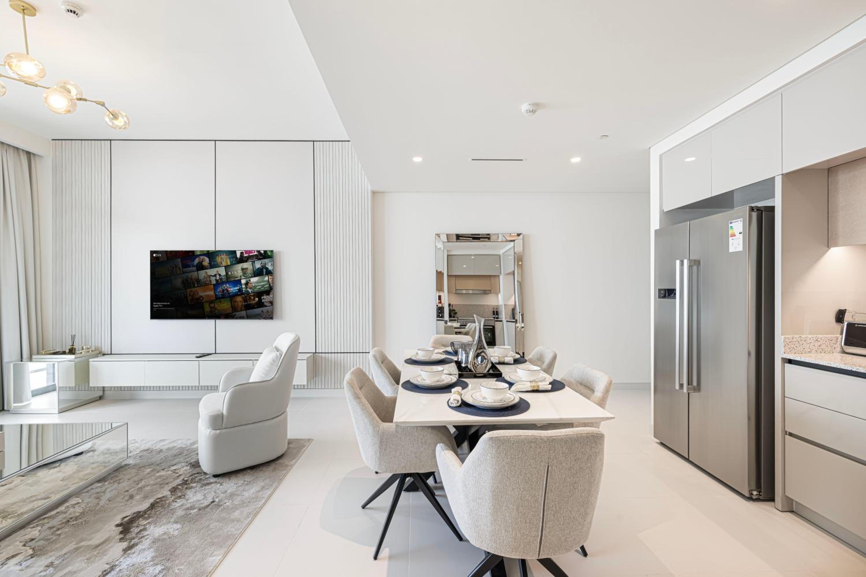 Luxury 3BR Palm Views at Emaar Beachfront