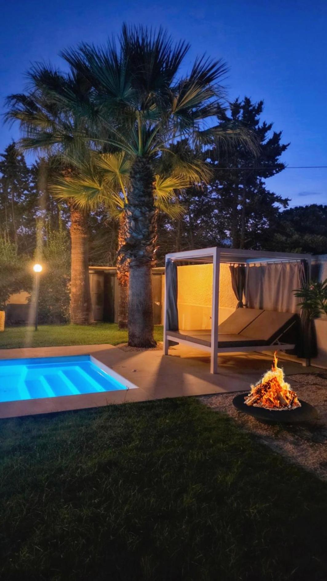 SHATI LUXURY - Private Heated Pool