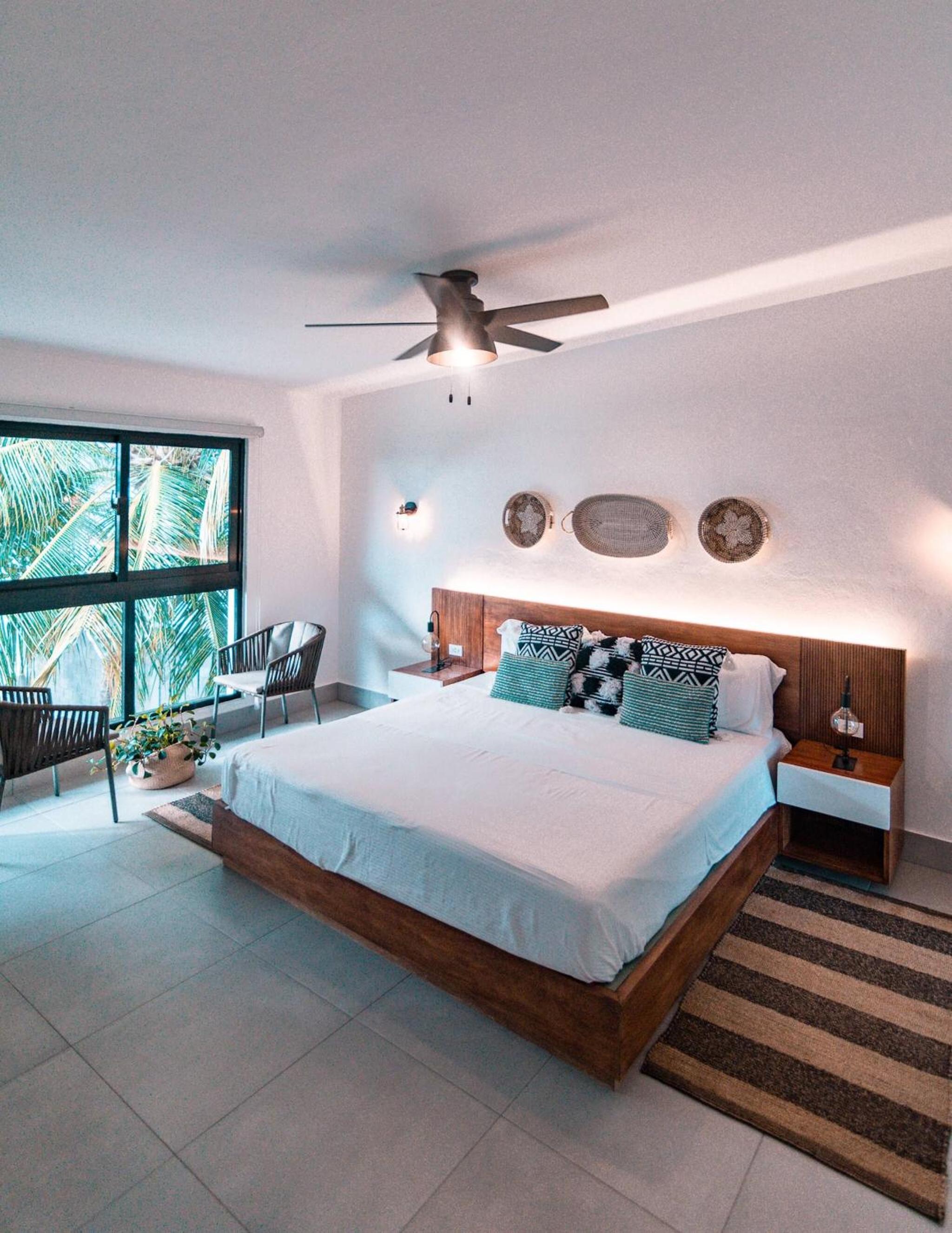 Bayshore 76 Beachfront Villa Palmar de ocoa