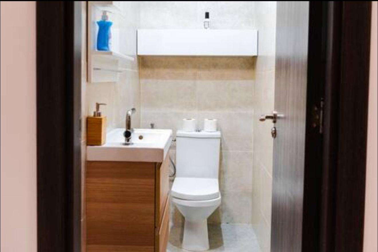 Gueliz BEST Residence Nour!! 3 Bedrooms Large Modern Apartment, walking distance to train station and everything