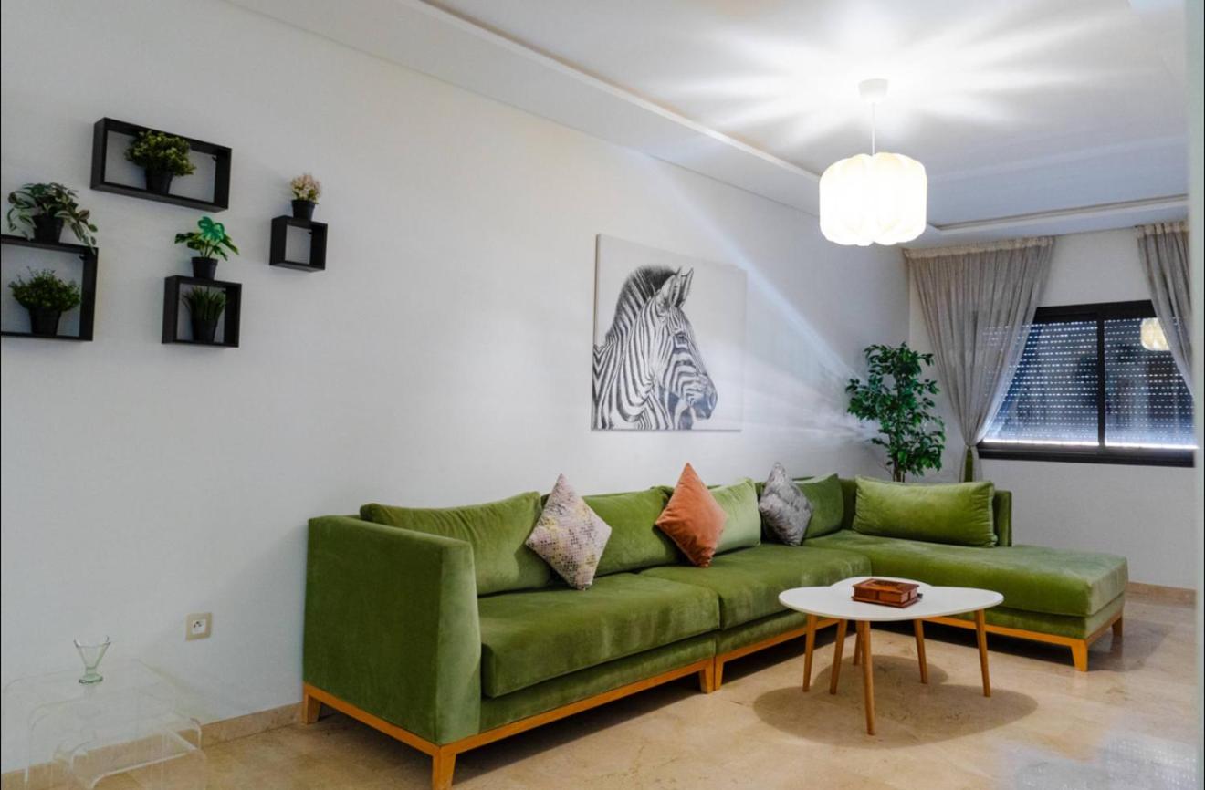 Gueliz BEST Residence Nour!! 3 Bedrooms Large Modern Apartment, walking distance to train station and everything