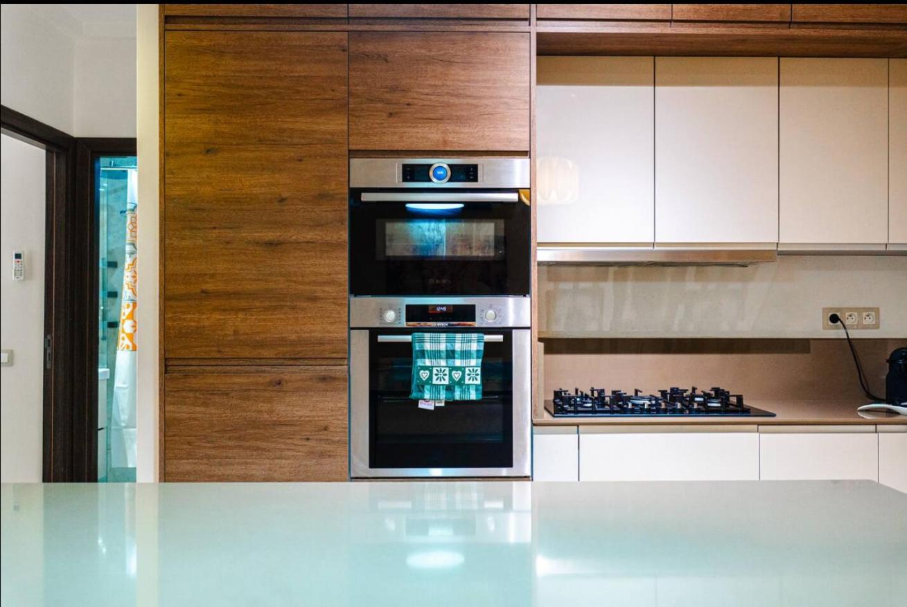 Gueliz BEST Residence Nour!! 3 Bedrooms Large Modern Apartment, walking distance to train station and everything