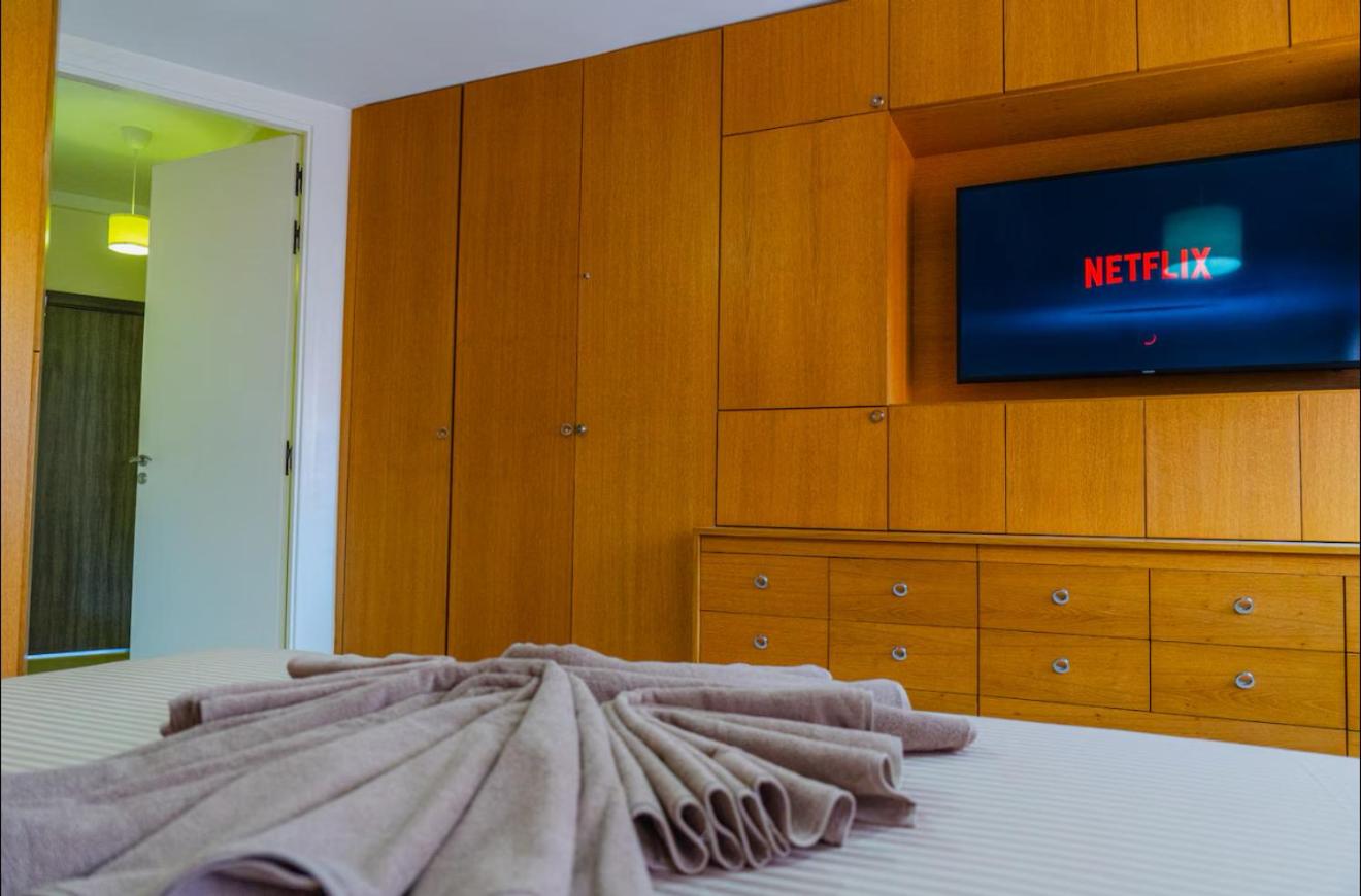 Gueliz BEST Residence Nour!! 3 Bedrooms Large Modern Apartment, walking distance to train station and everything