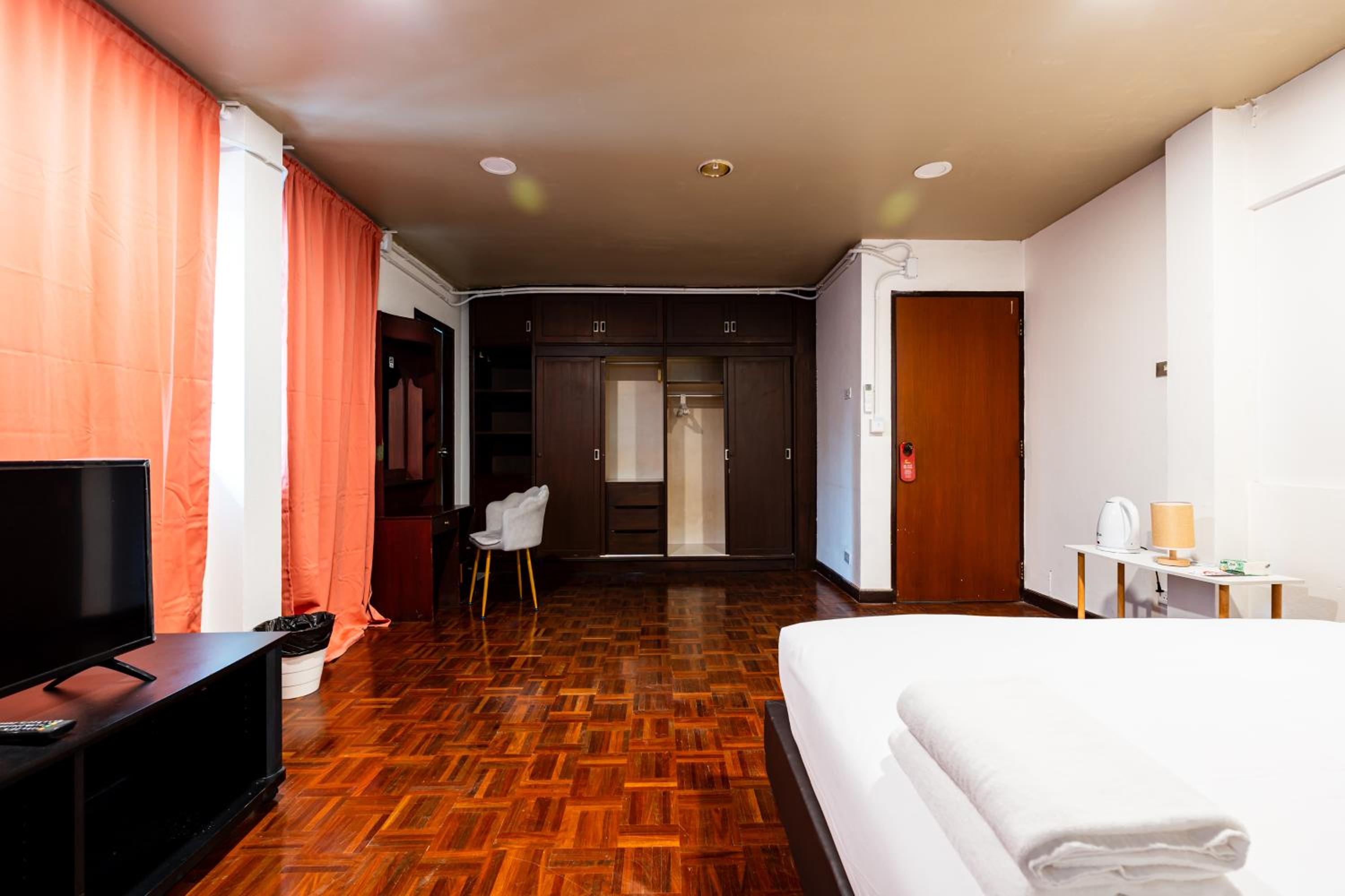xx Stay On Sukhumvit Soi 11 BTS Nana
