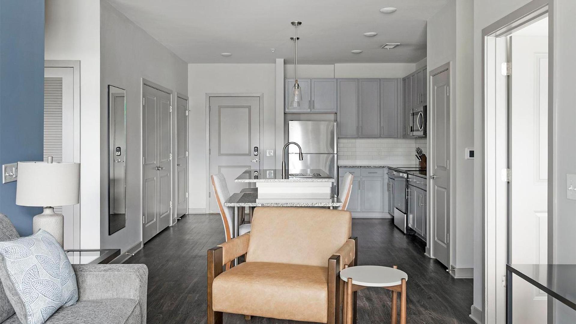Landing Amazing 2BD Clubhouse Yoga Studio