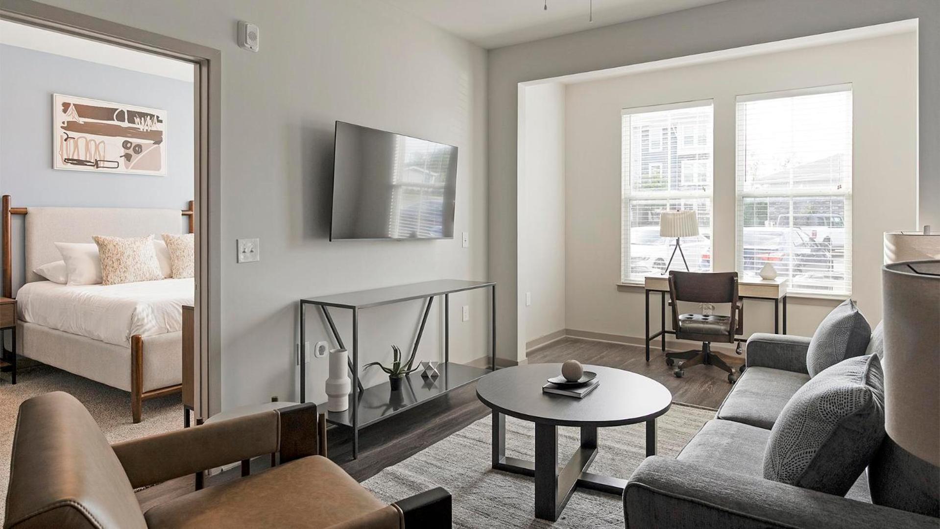 Landing Amazing 2BD Clubhouse Yoga Studio