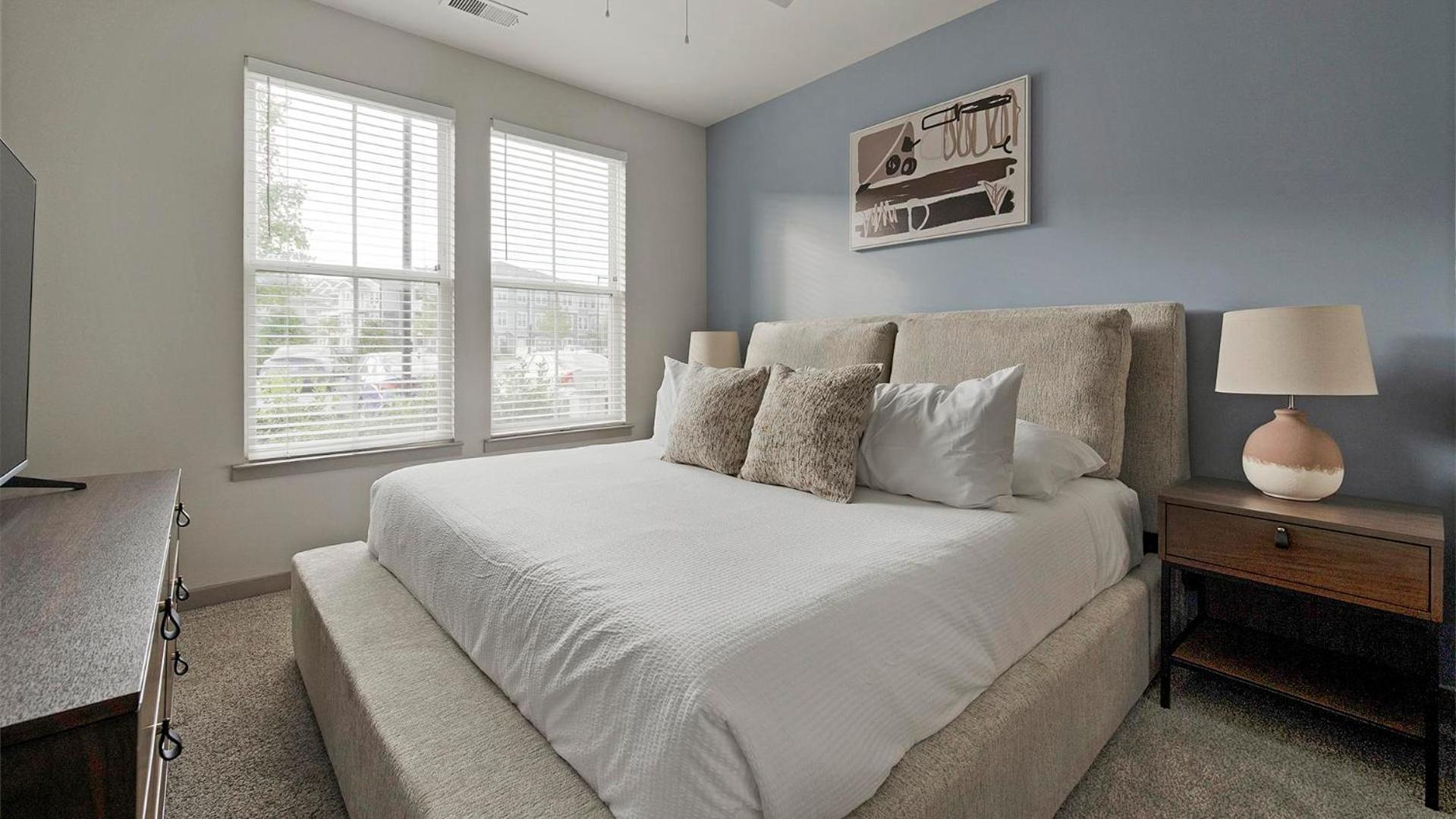 Landing Amazing 2BD Clubhouse Yoga Studio