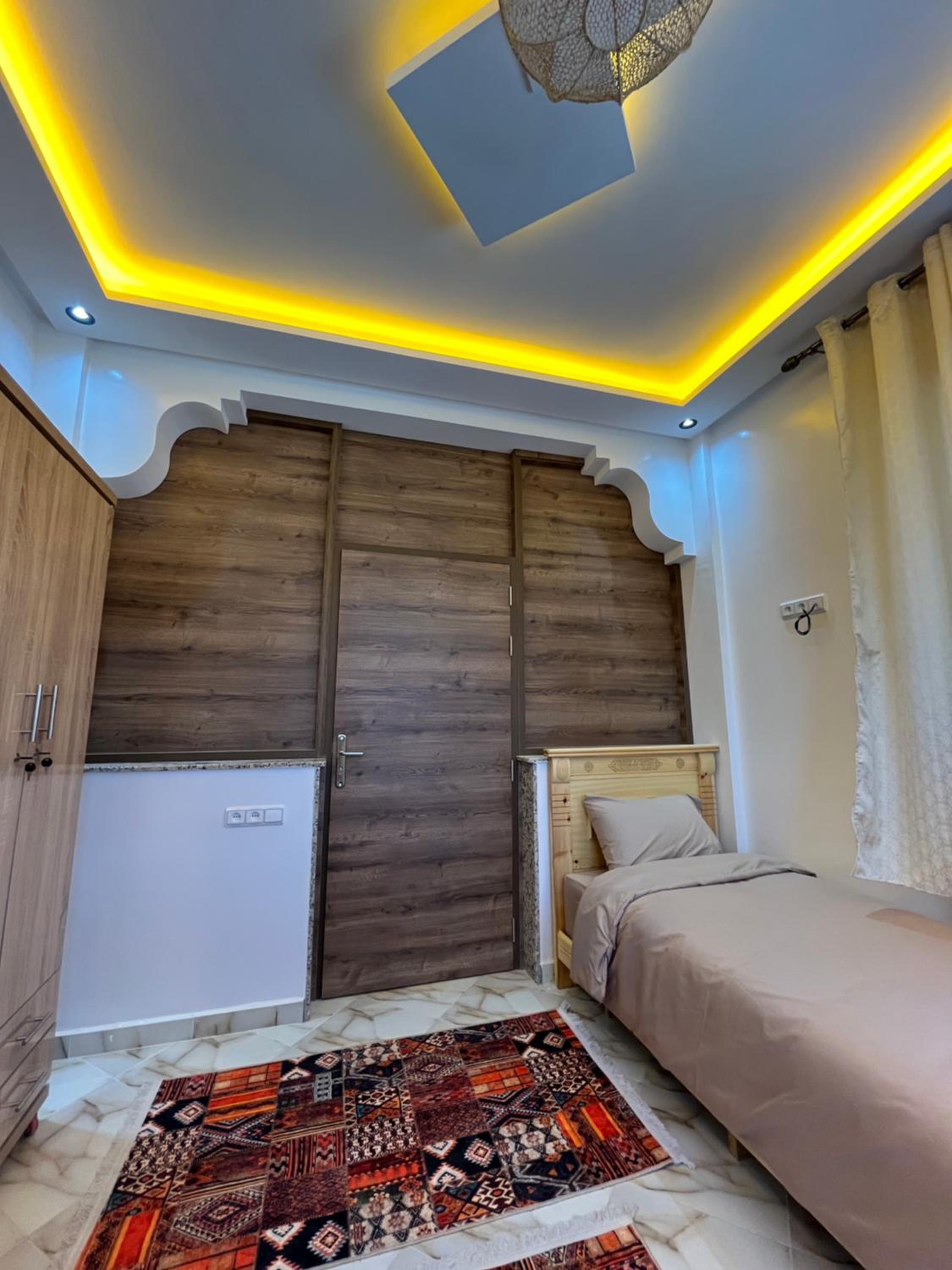 Banana Surf Lodge & Surfcamp