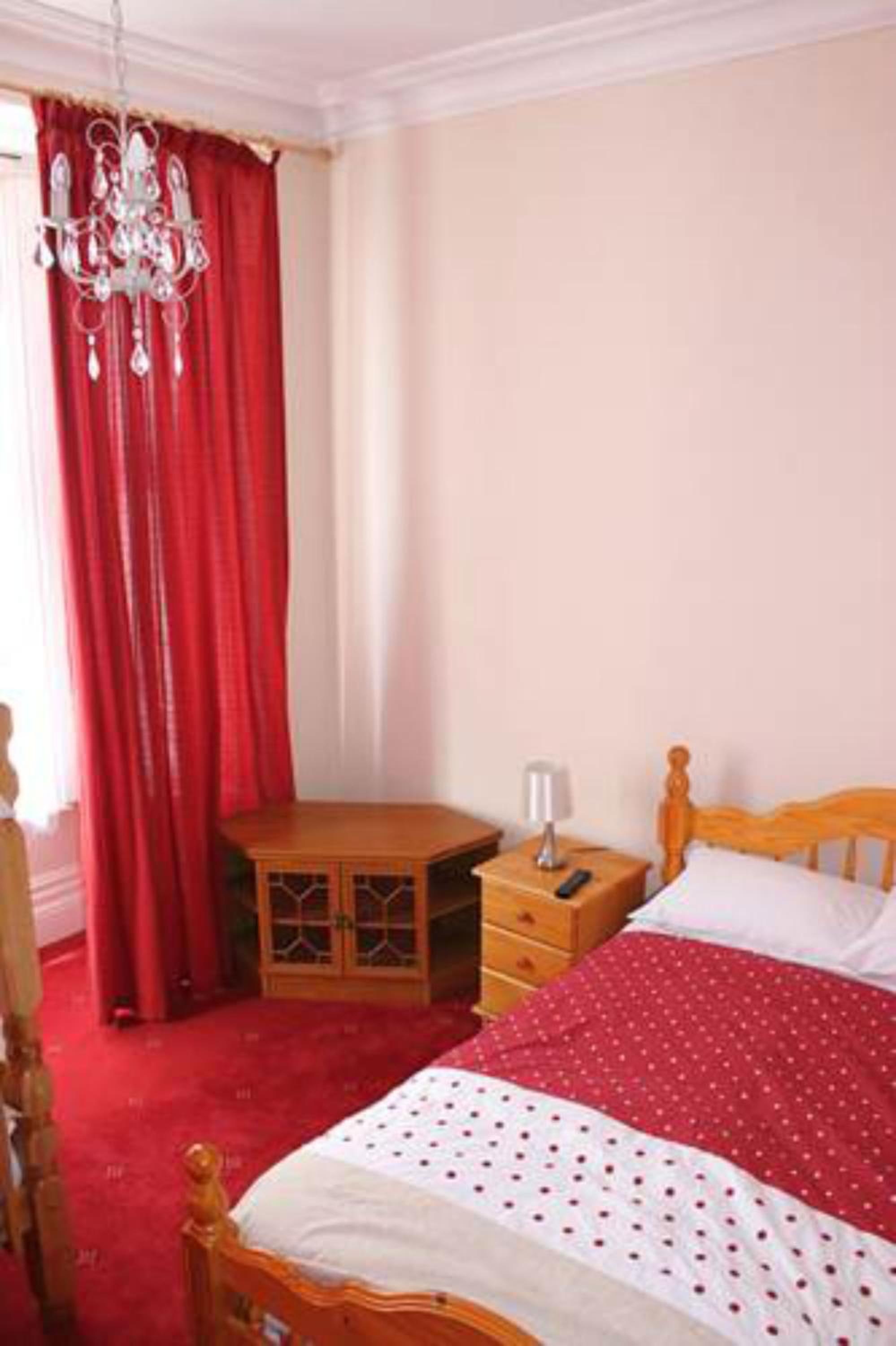 Leicester Vacations - Grafton House - Property Image 10