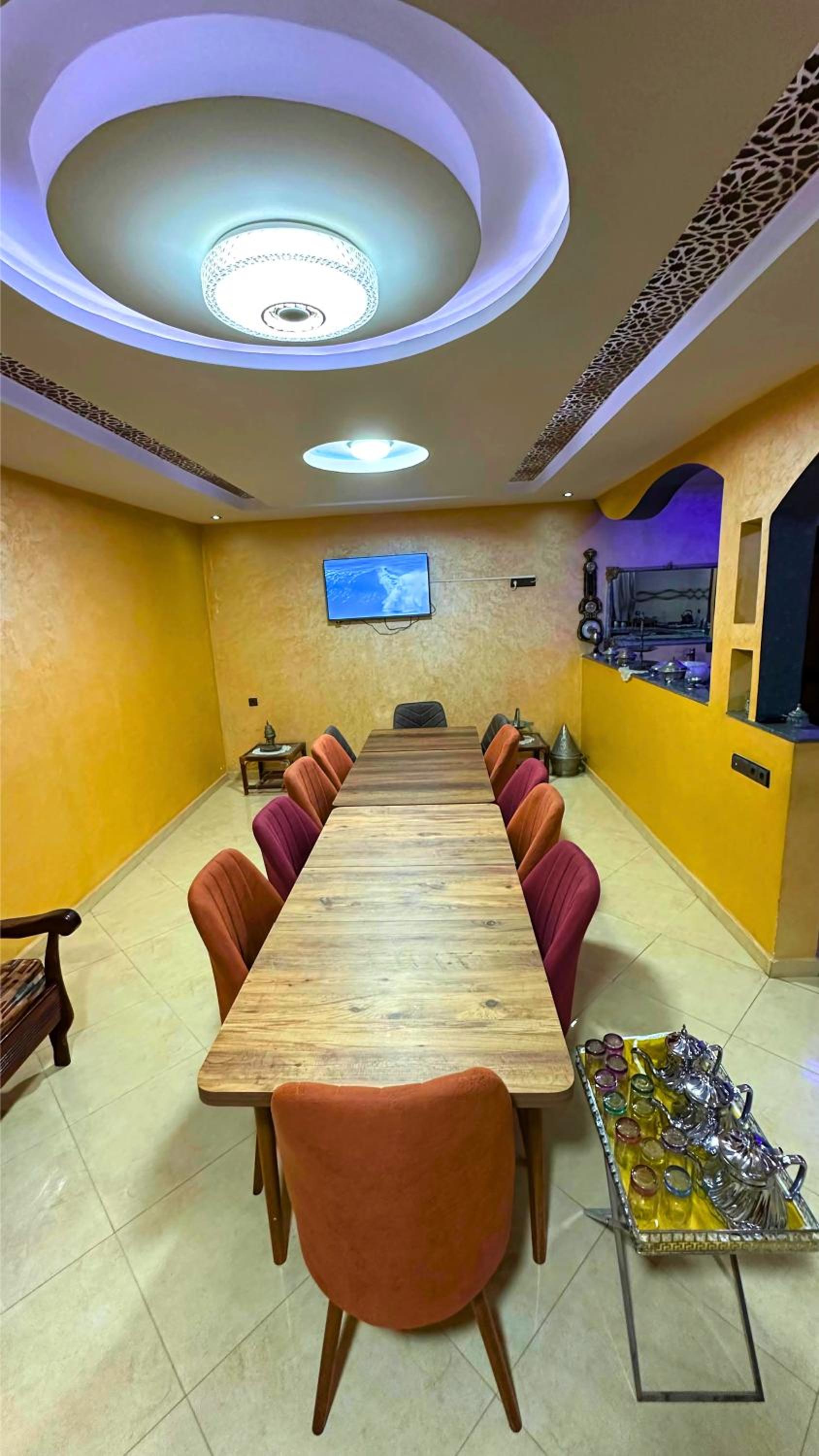 Banana Surf Lodge & Surfcamp