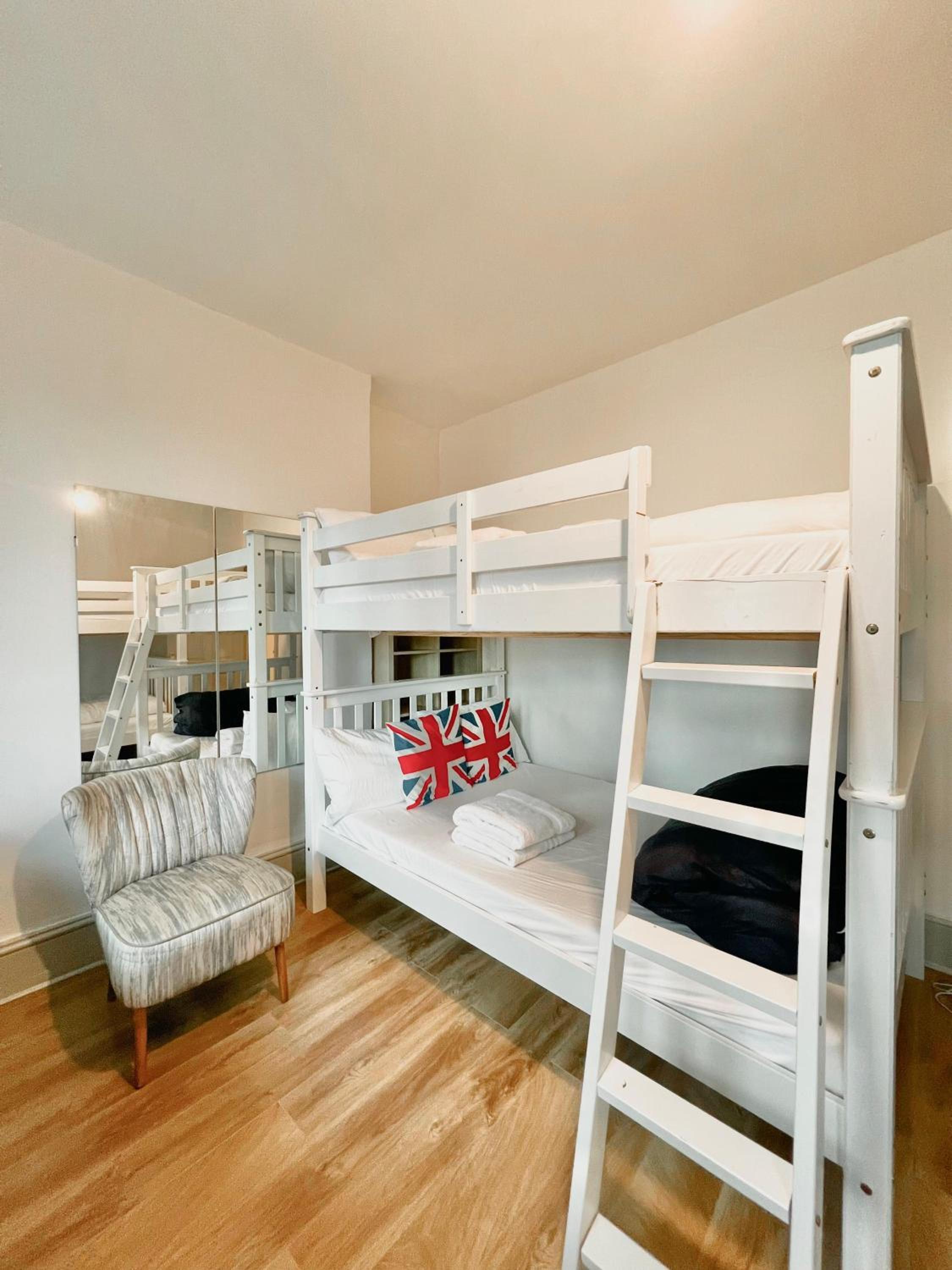 Spacious House in Surrey Quay