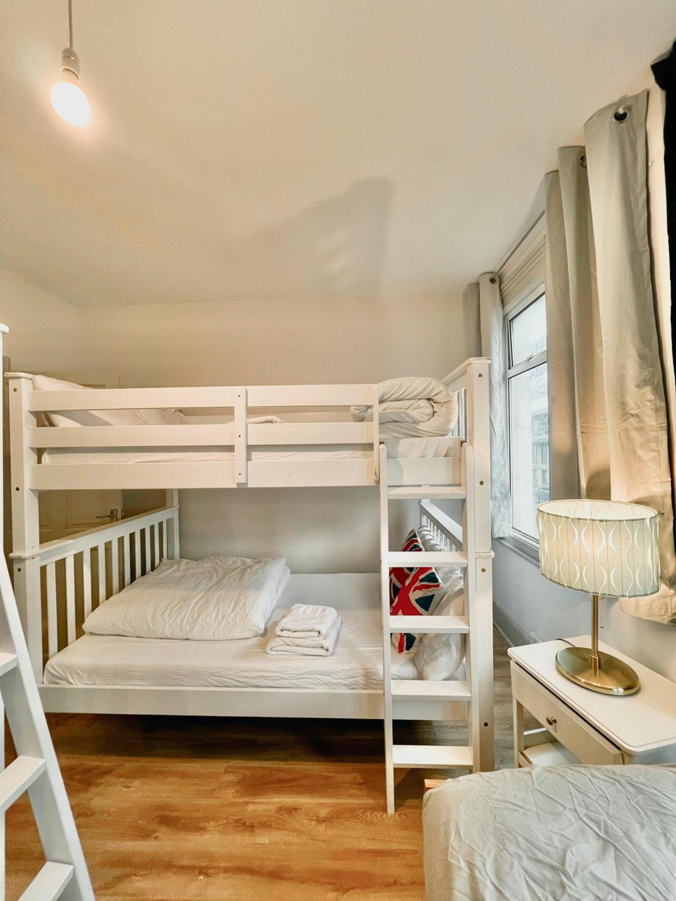 Spacious House in Surrey Quay