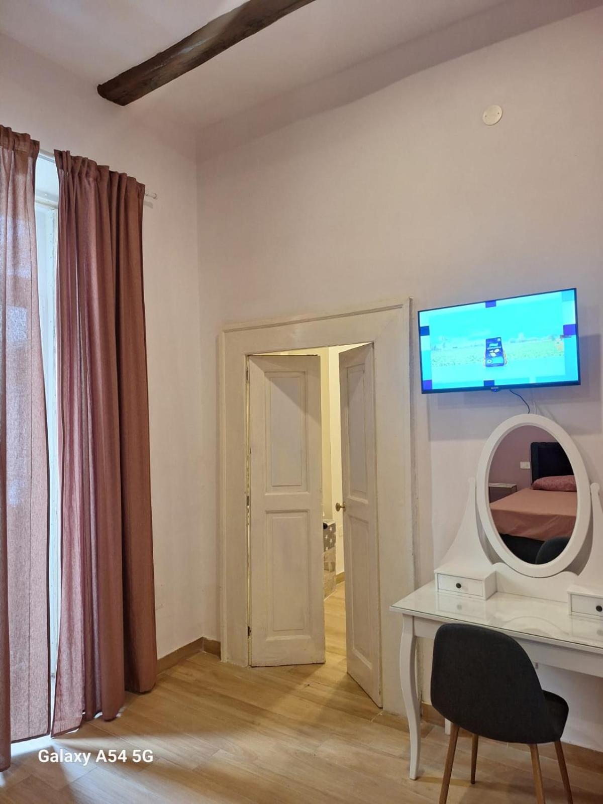 Luxury Suites Glory Tower