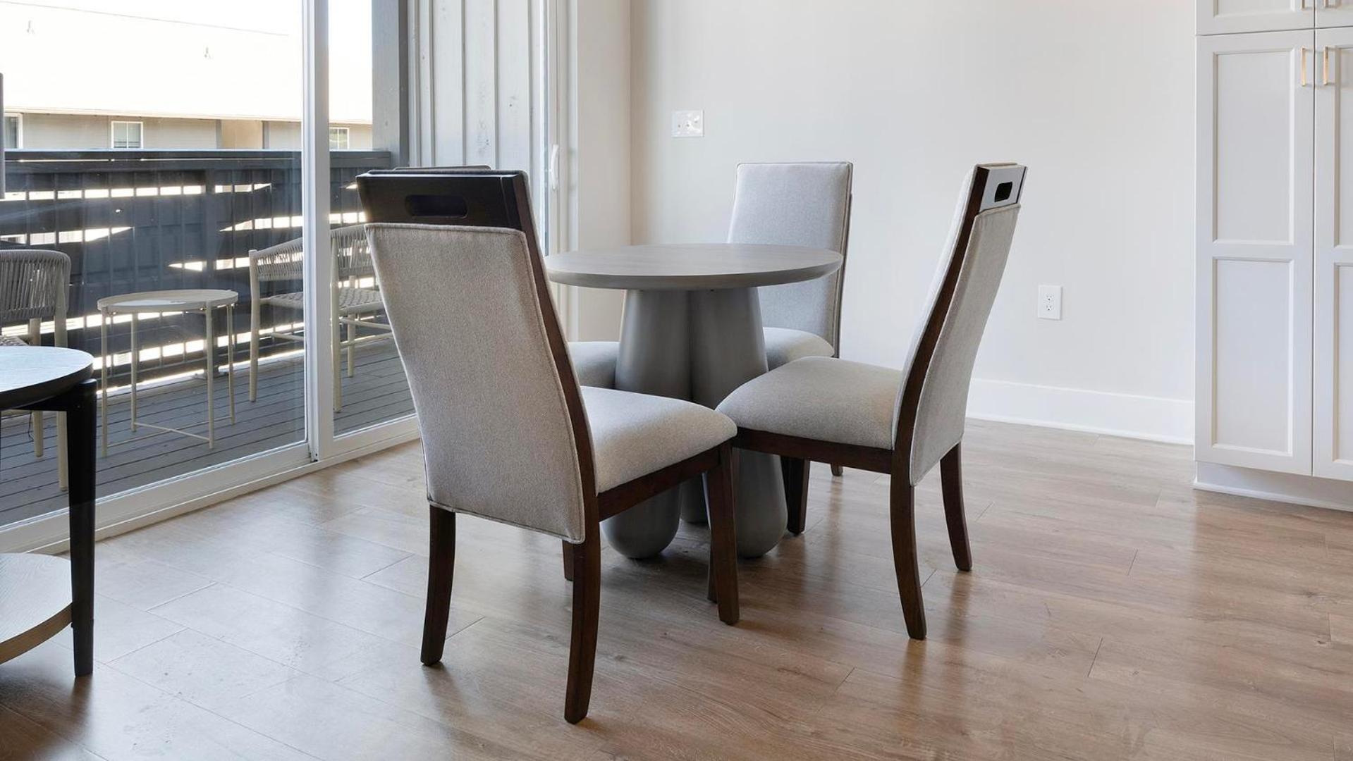 Landing Stylish 1BD Clubhouse Pool