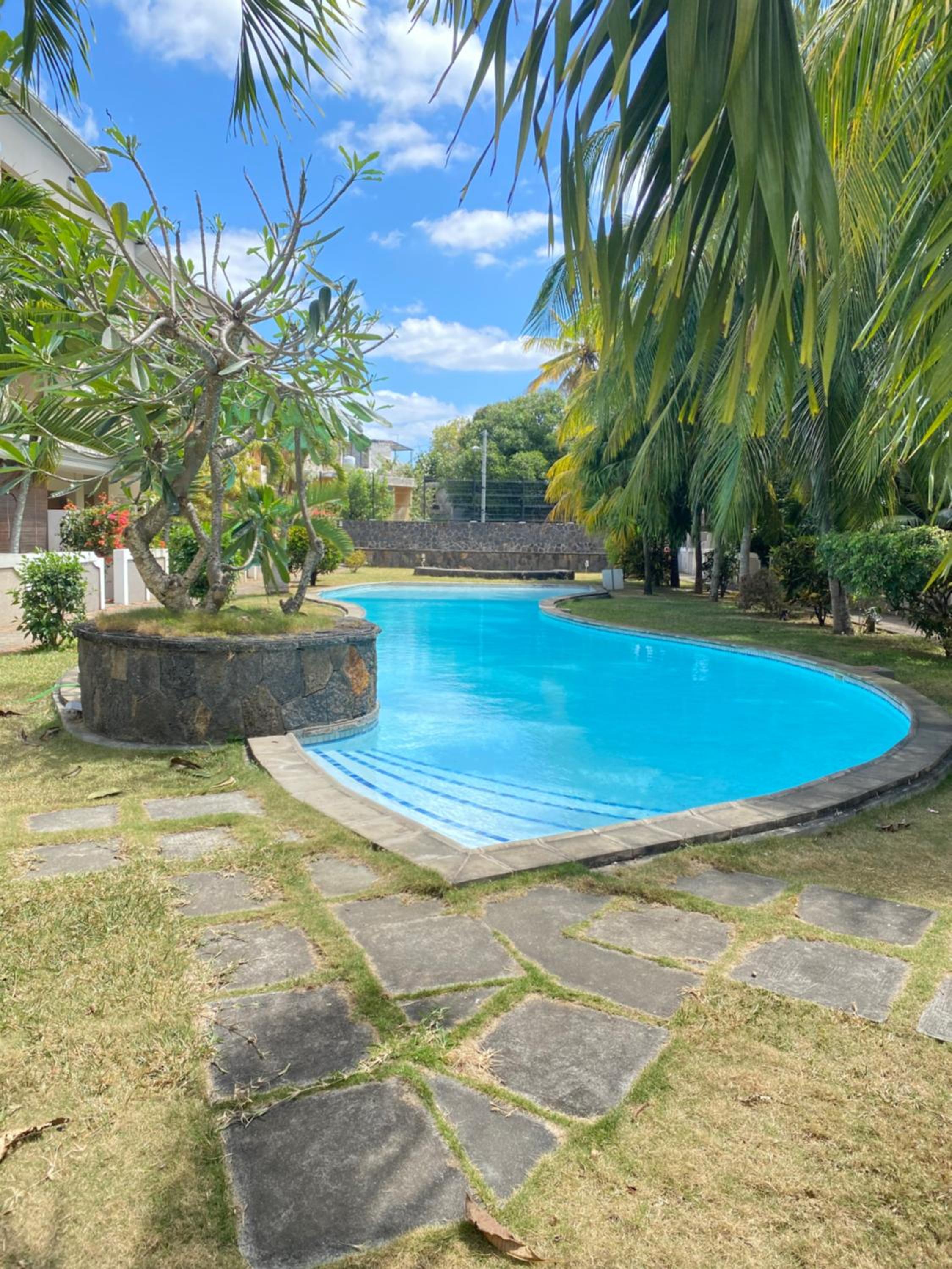 Waterside Complex - Beachfront Villa in Grand Baie
