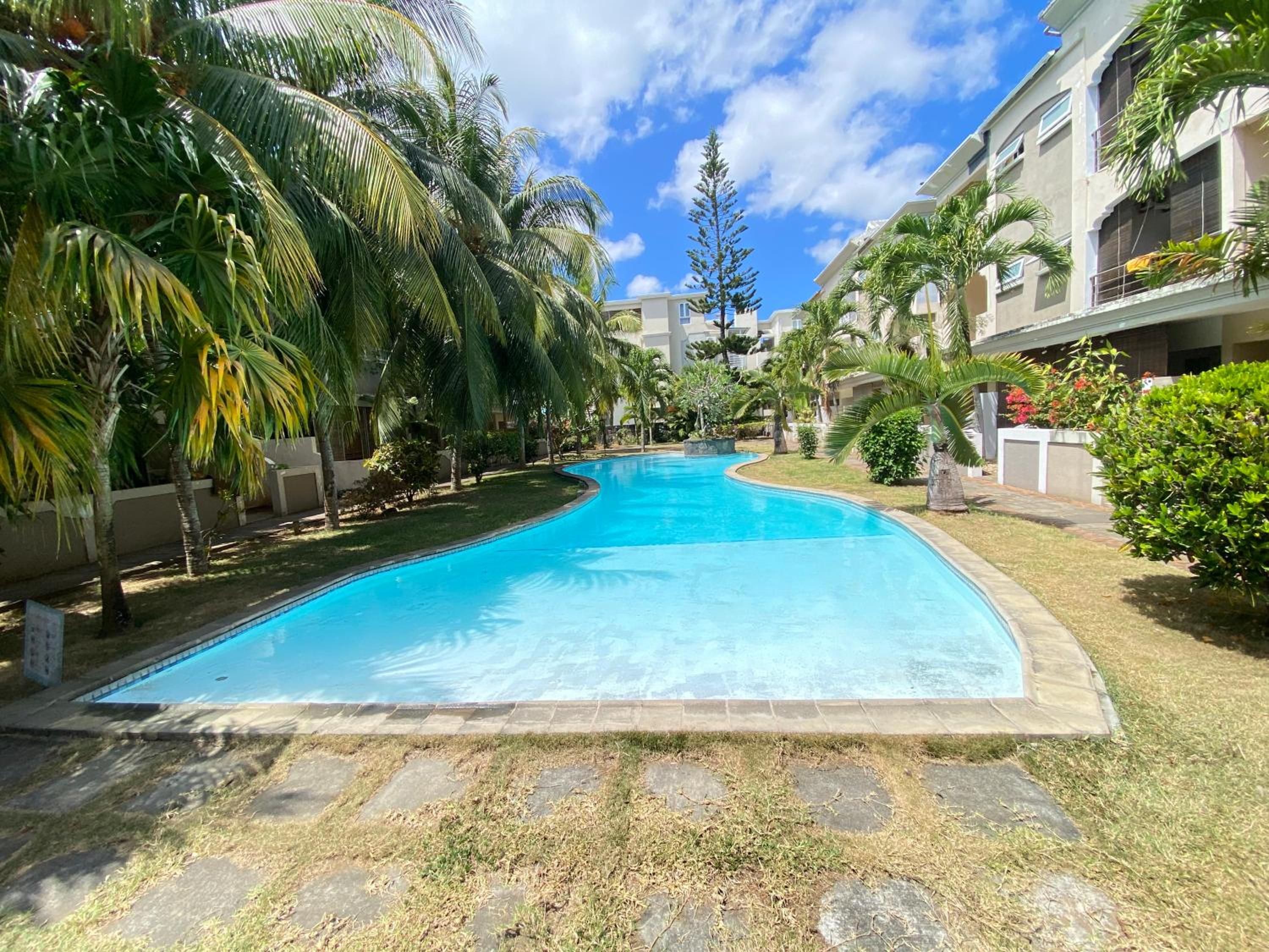 Waterside Complex - Beachfront Villa in Grand Baie