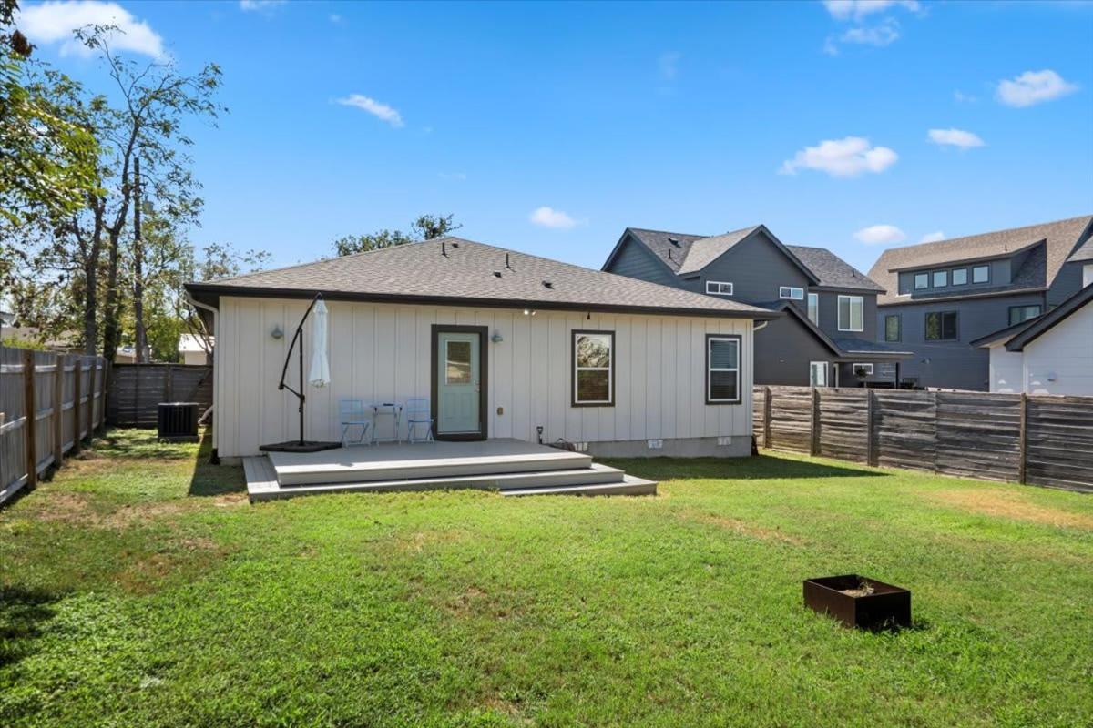 Spacious 3BR Getaway w Free Parking Pet Friendly