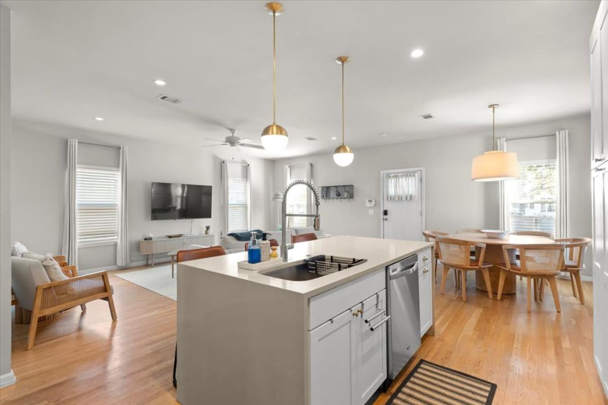 Spacious 3BR Getaway w Free Parking Pet Friendly