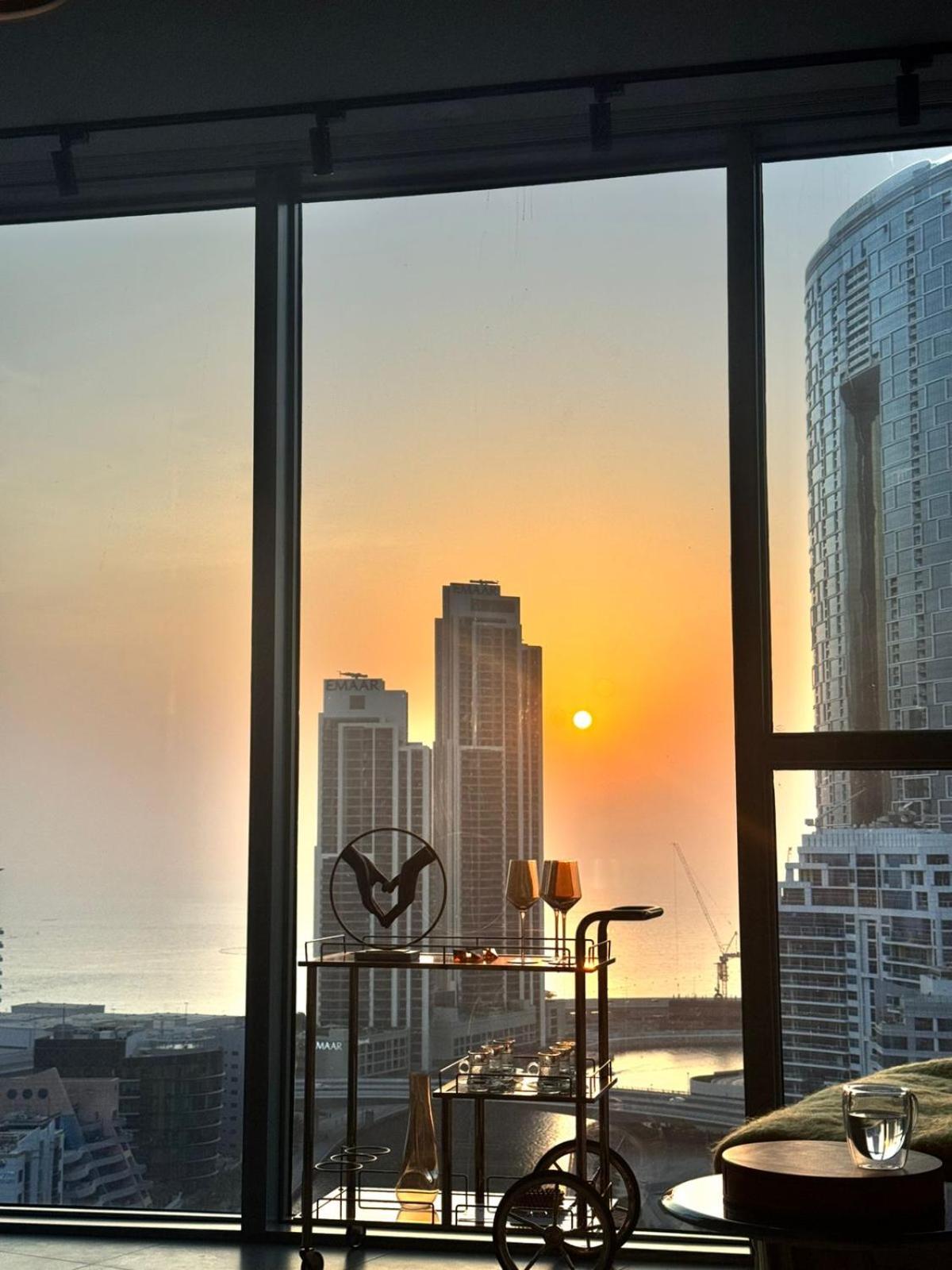 Deluxe Marina View 2BR - Stella Maris Retreat