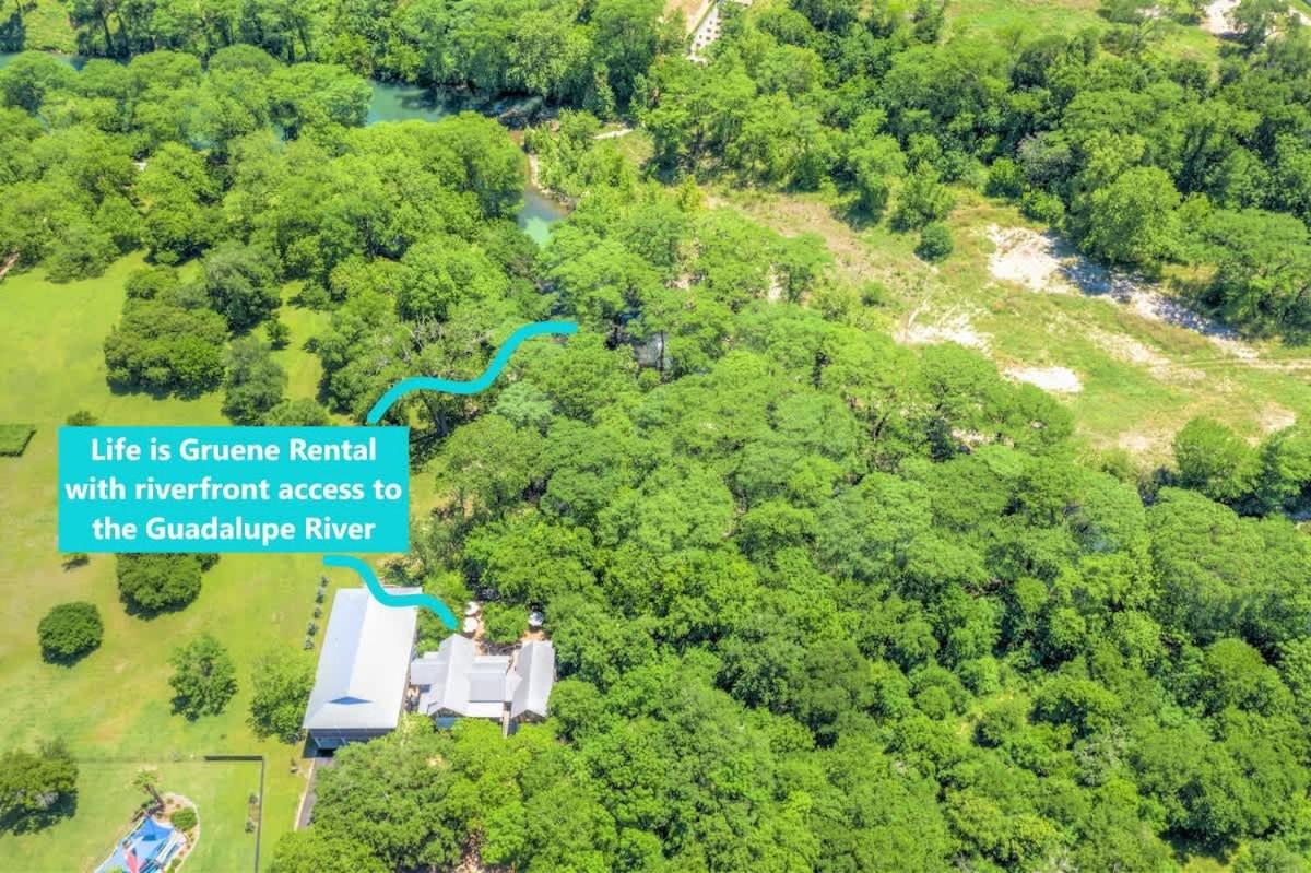 Life is Gruene-Riverfront Luxury-1Mi To GrueneHall