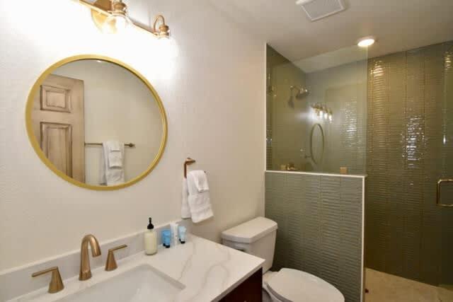 Life is Gruene-Riverfront Luxury-1Mi To GrueneHall