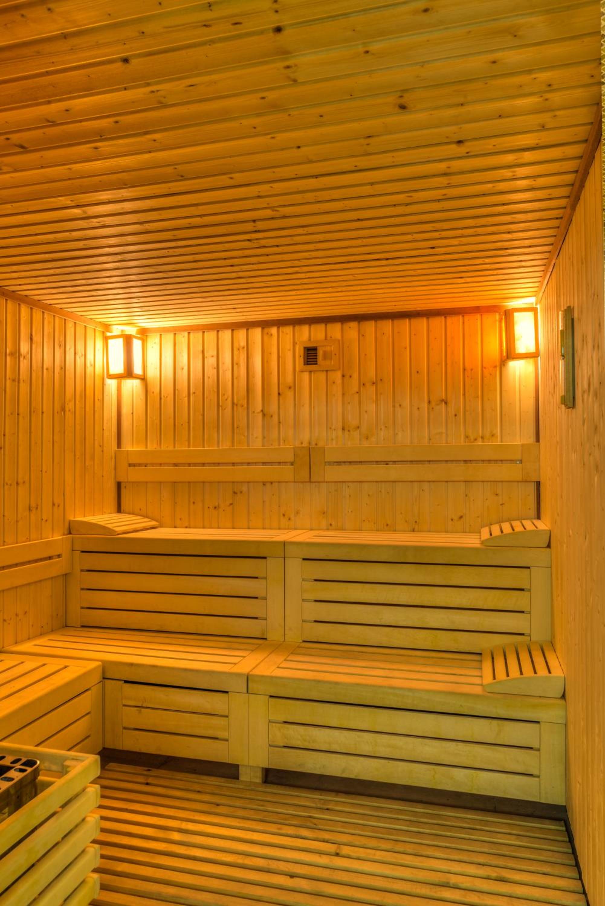 Elina Hotel