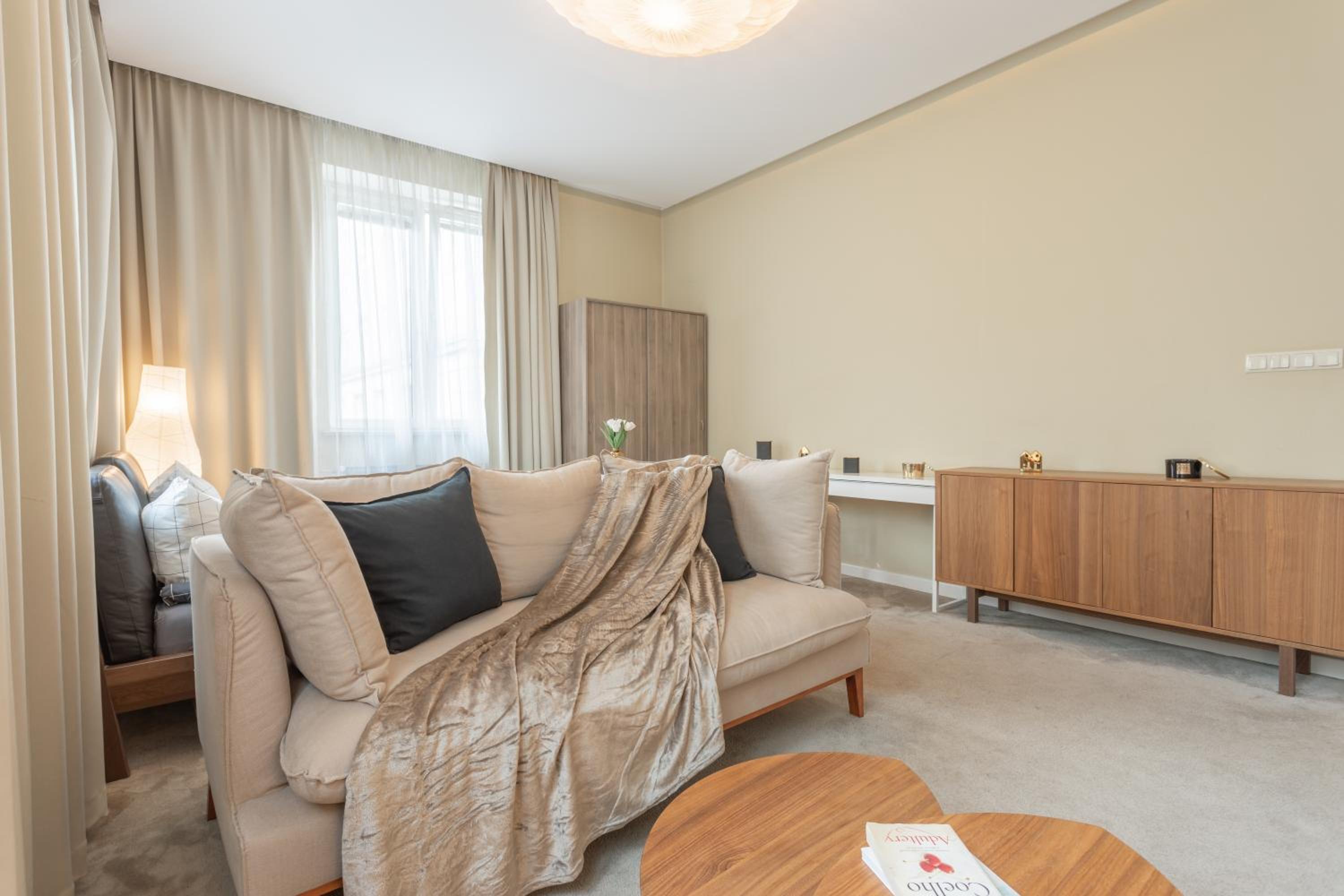 Urban Apartaments - Great Location - City Center - Konstytucji