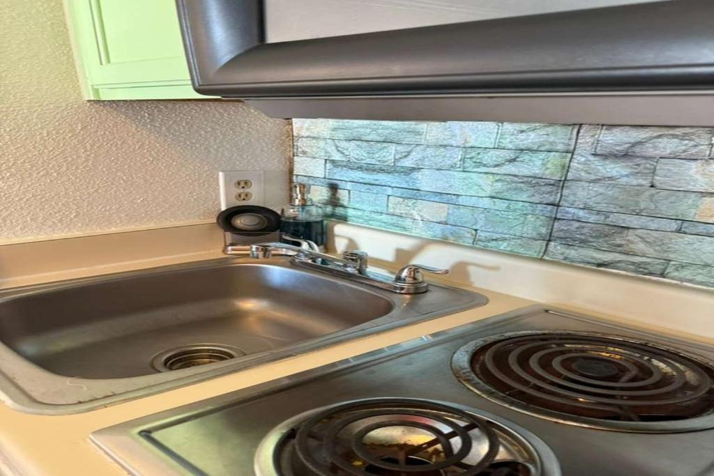 Ocean View - Hot Tubs - Heated Pool - Gym - Tennis ct - Shoreline Stays 22