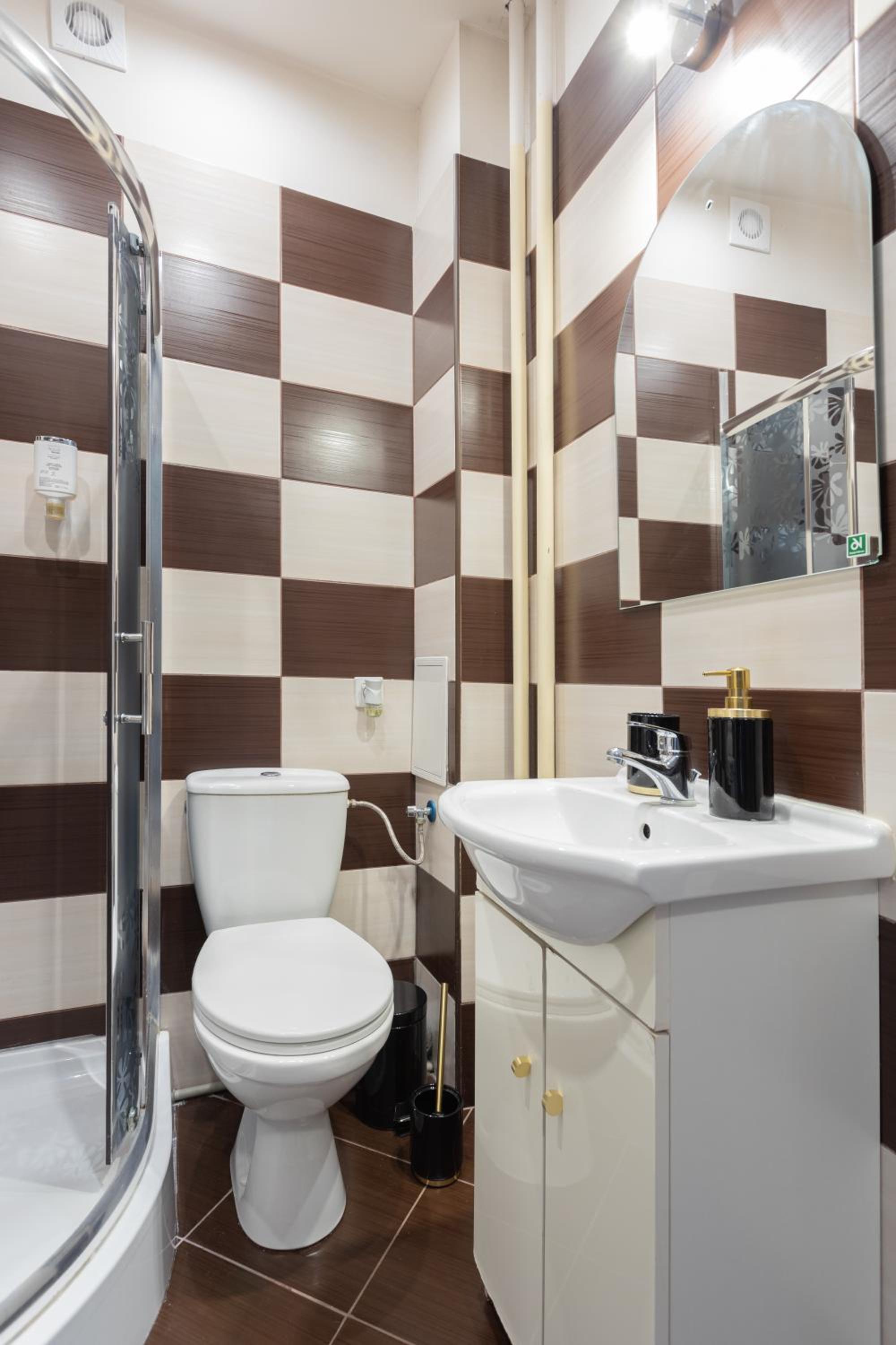 Urban Chic - Comfortable 2-Bedroom in City Center, Marszałkowska