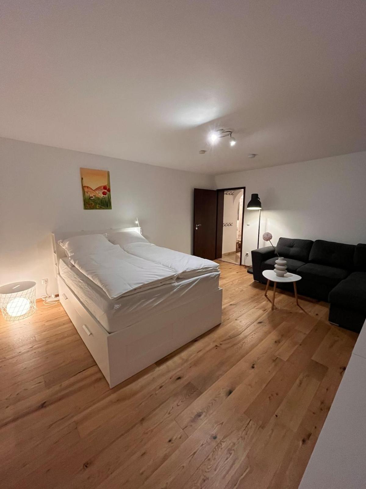 Wunderschöne, große Gartenwohnung mit 3 Schlafzimmern Nähe Kaufbeuren