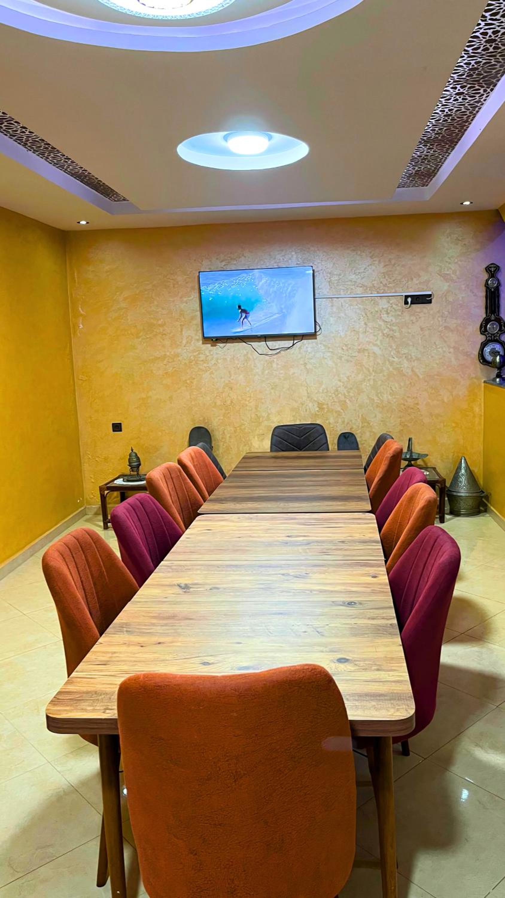 Banana Surf Lodge & Surfcamp