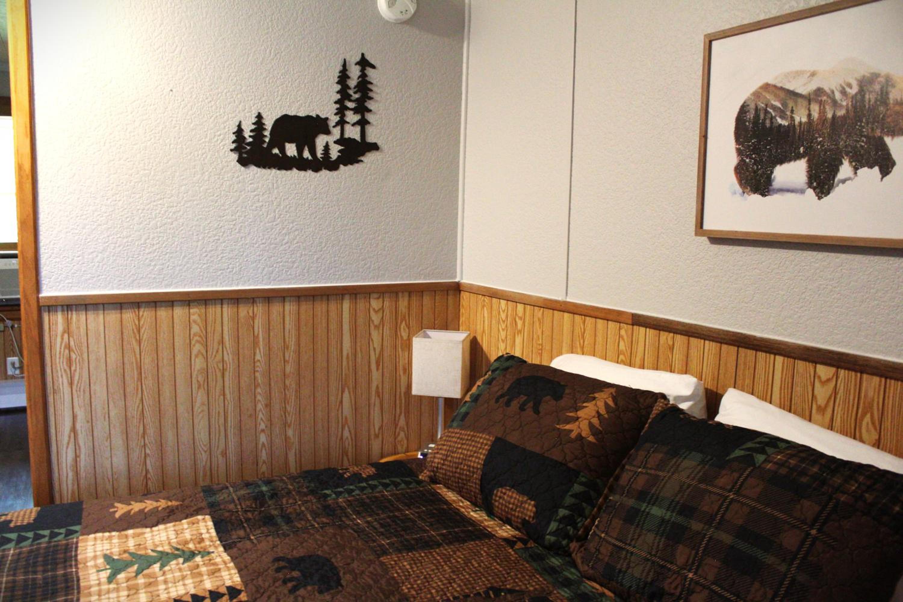 Maple Grove Lodging