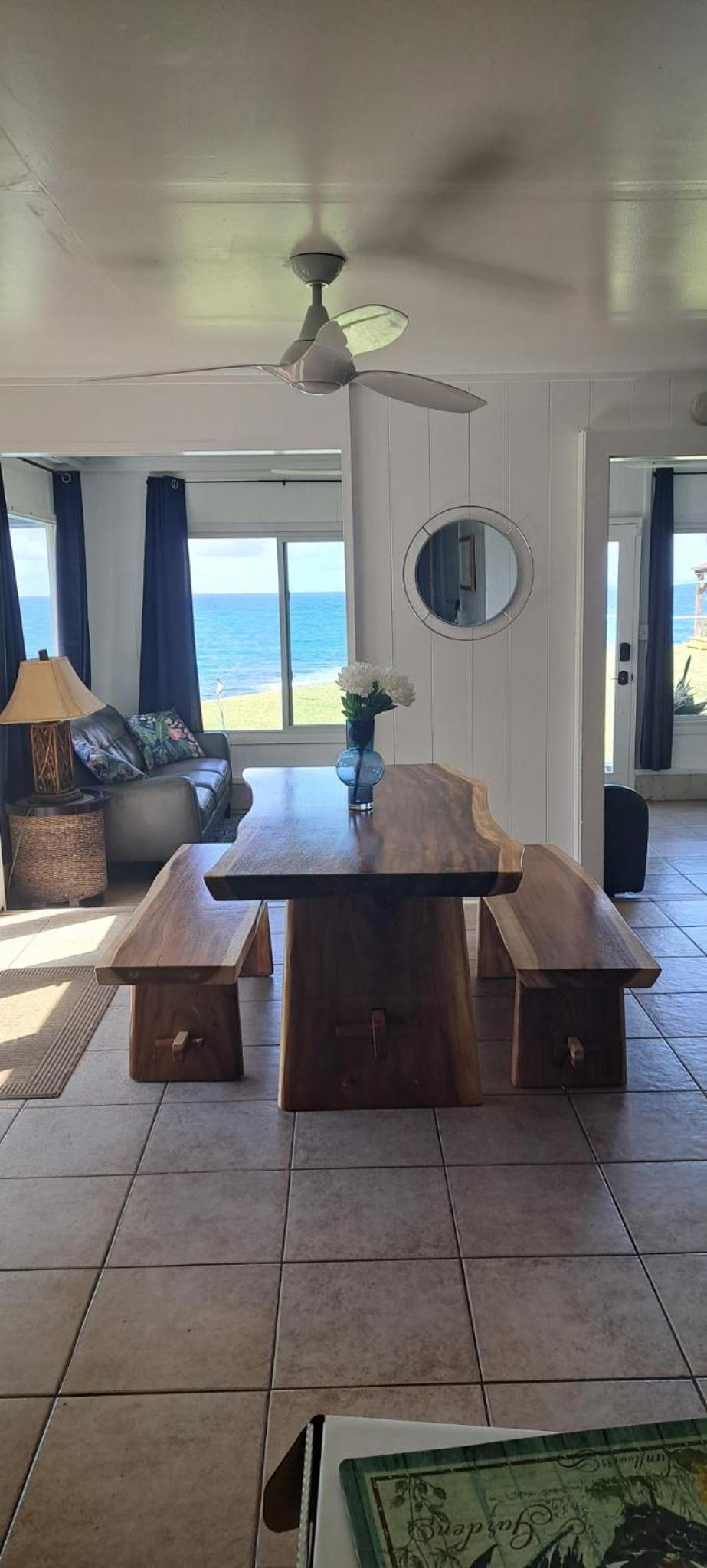 This is it! Dreamy Beach, Stunning Views, Awesome Location 10 guest limit