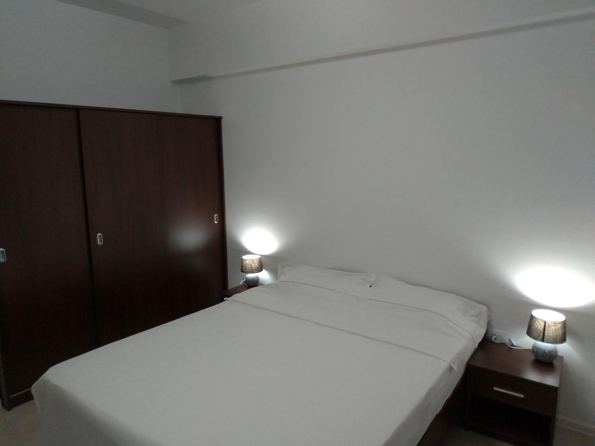 2 rooms apartment, max 5 adults, splendid view on the beach and the sea