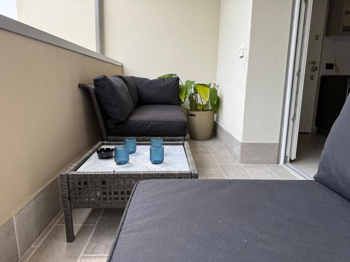 Alfieri4 - Netflix-Parking-Supermarket-Centro