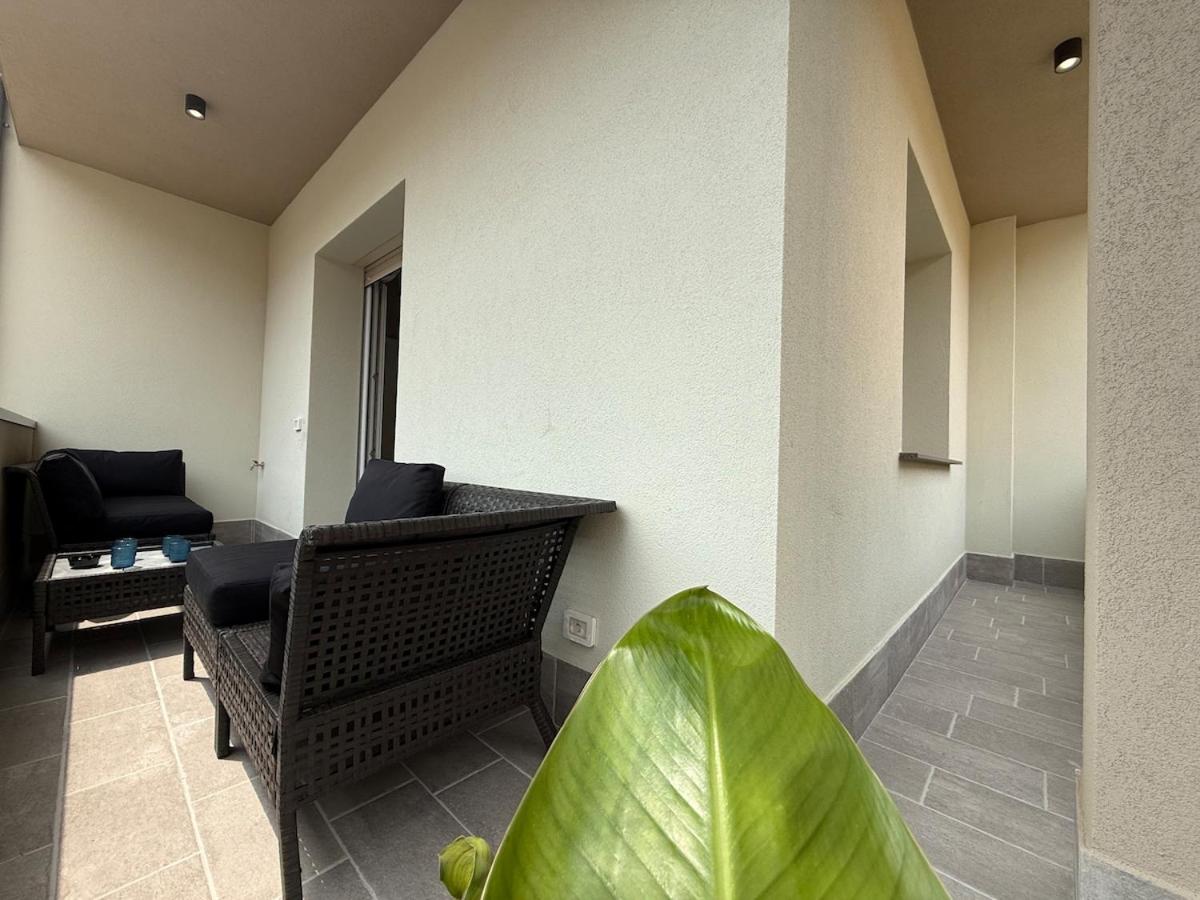 Alfieri4 - Netflix-Parking-Supermarket-Centro
