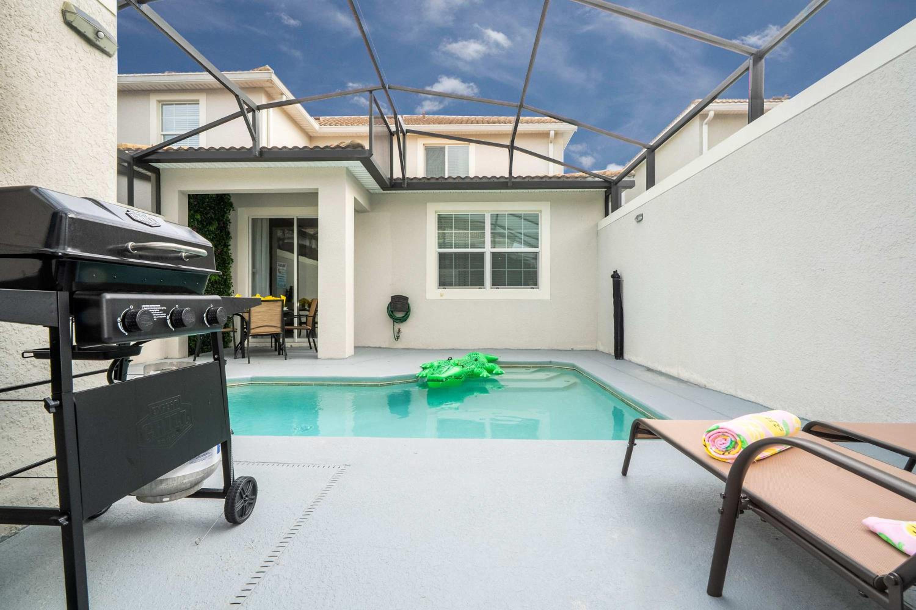 Vibrant 5Bd w Private Pool & Waterpark at Storey Lake 4811M